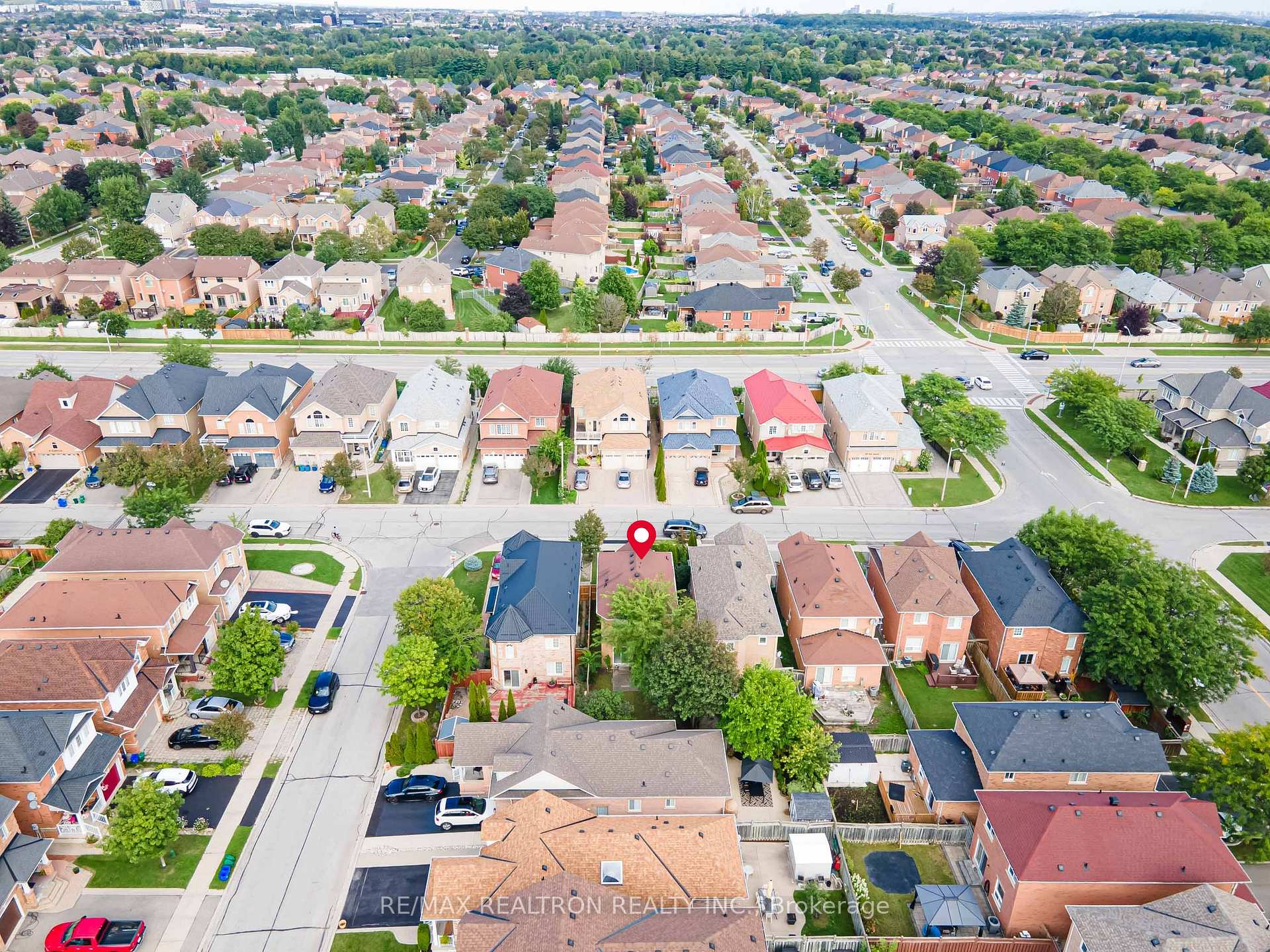 Photo 47 of 195 Kale Crescent, Vaughan, Maple — HOMEH
