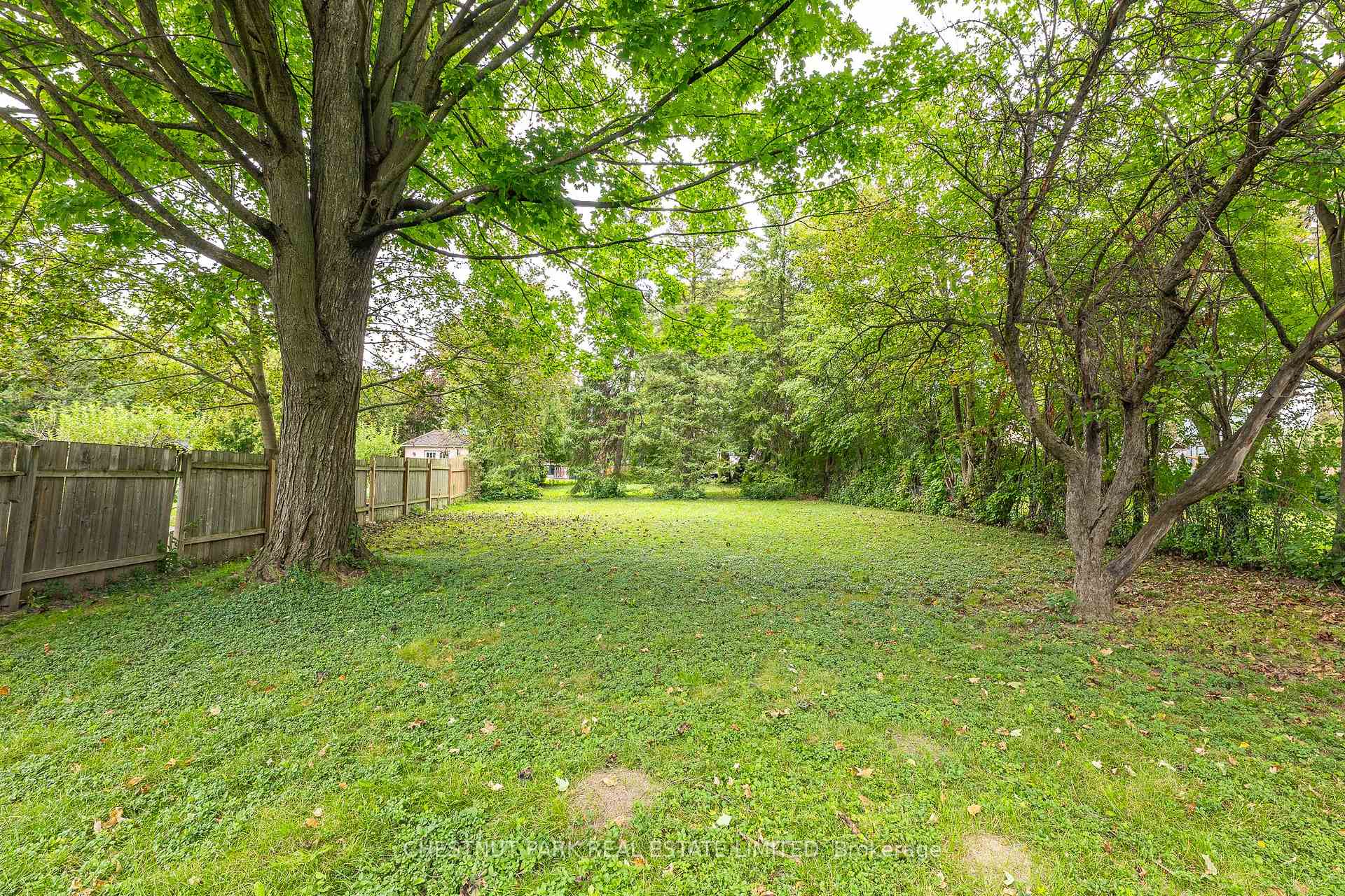 Photo of 462 Ellerslie Avenue