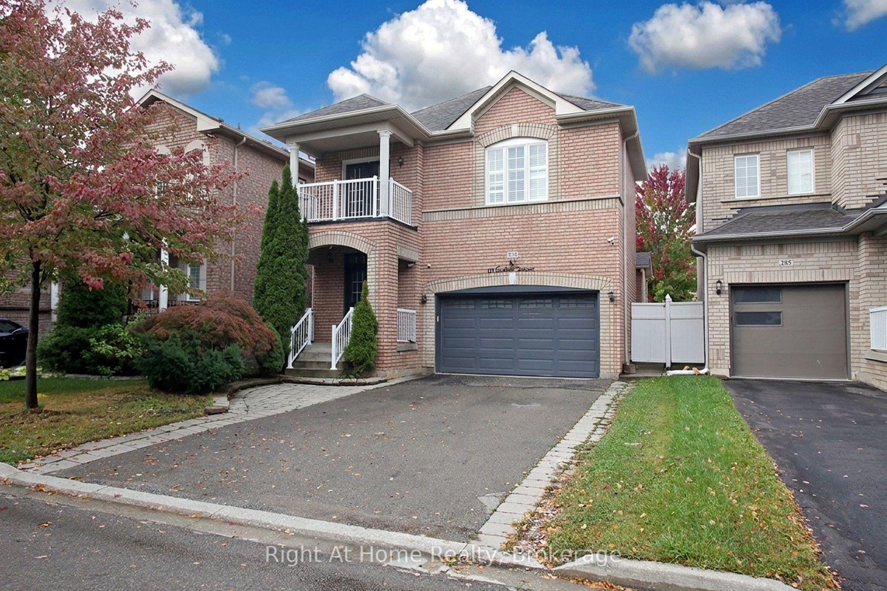 Photo of Unit Upper, 181 Fairlane Crescent