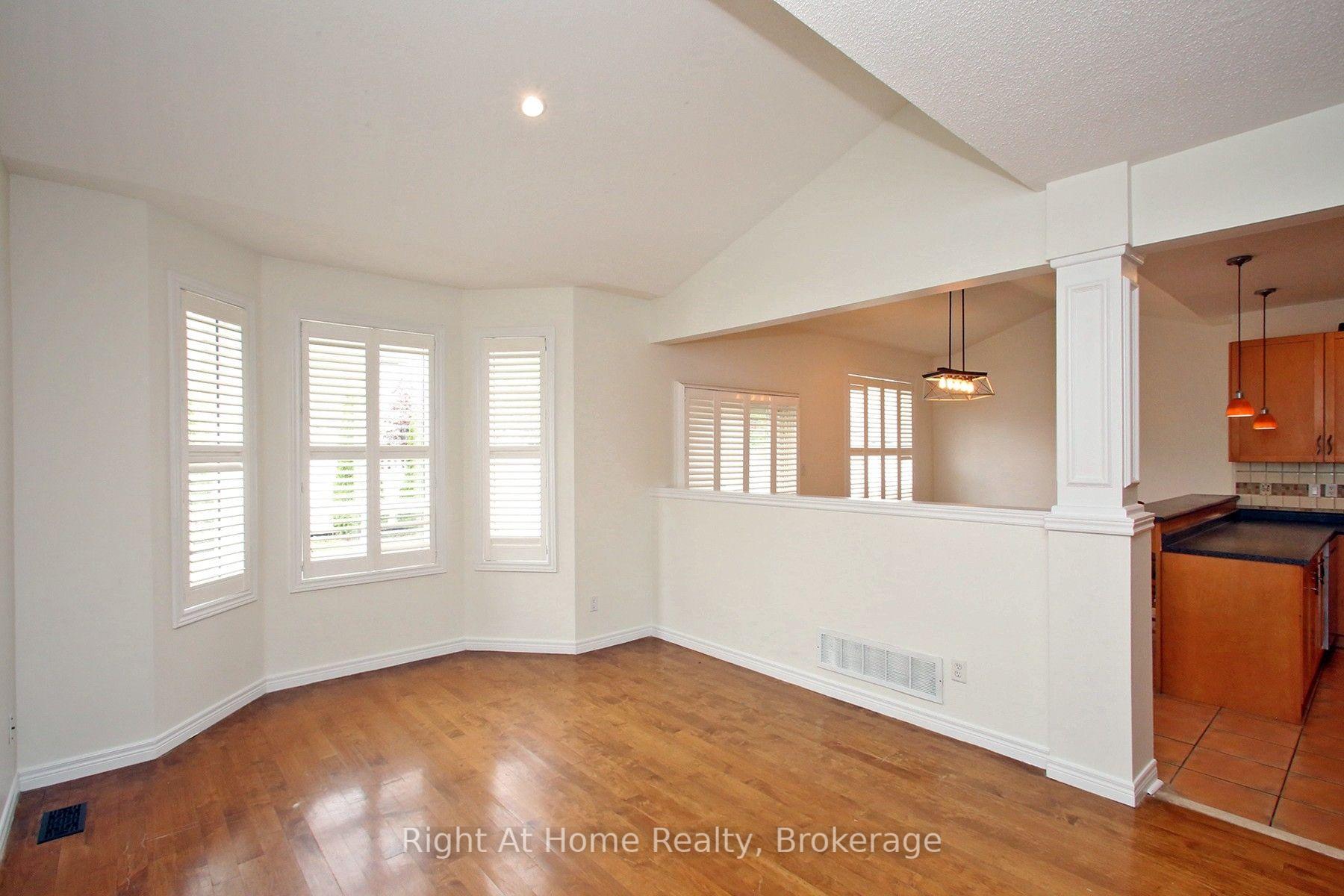 Photo 8 of Unit Upper, 181 Fairlane Crescent, Vaughan, Vellore Village — HOMEH