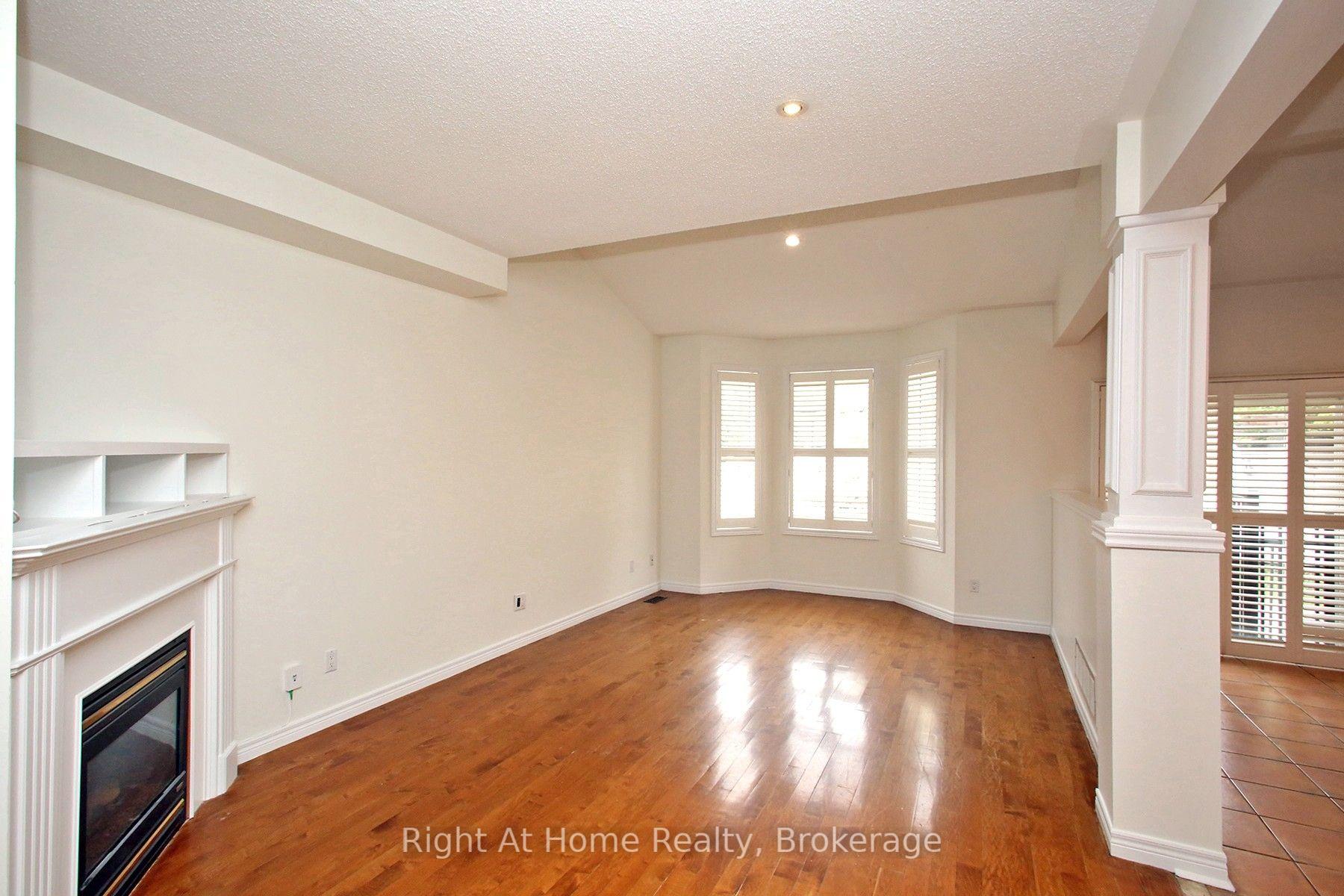 Photo 9 of Unit Upper, 181 Fairlane Crescent, Vaughan, Vellore Village — HOMEH