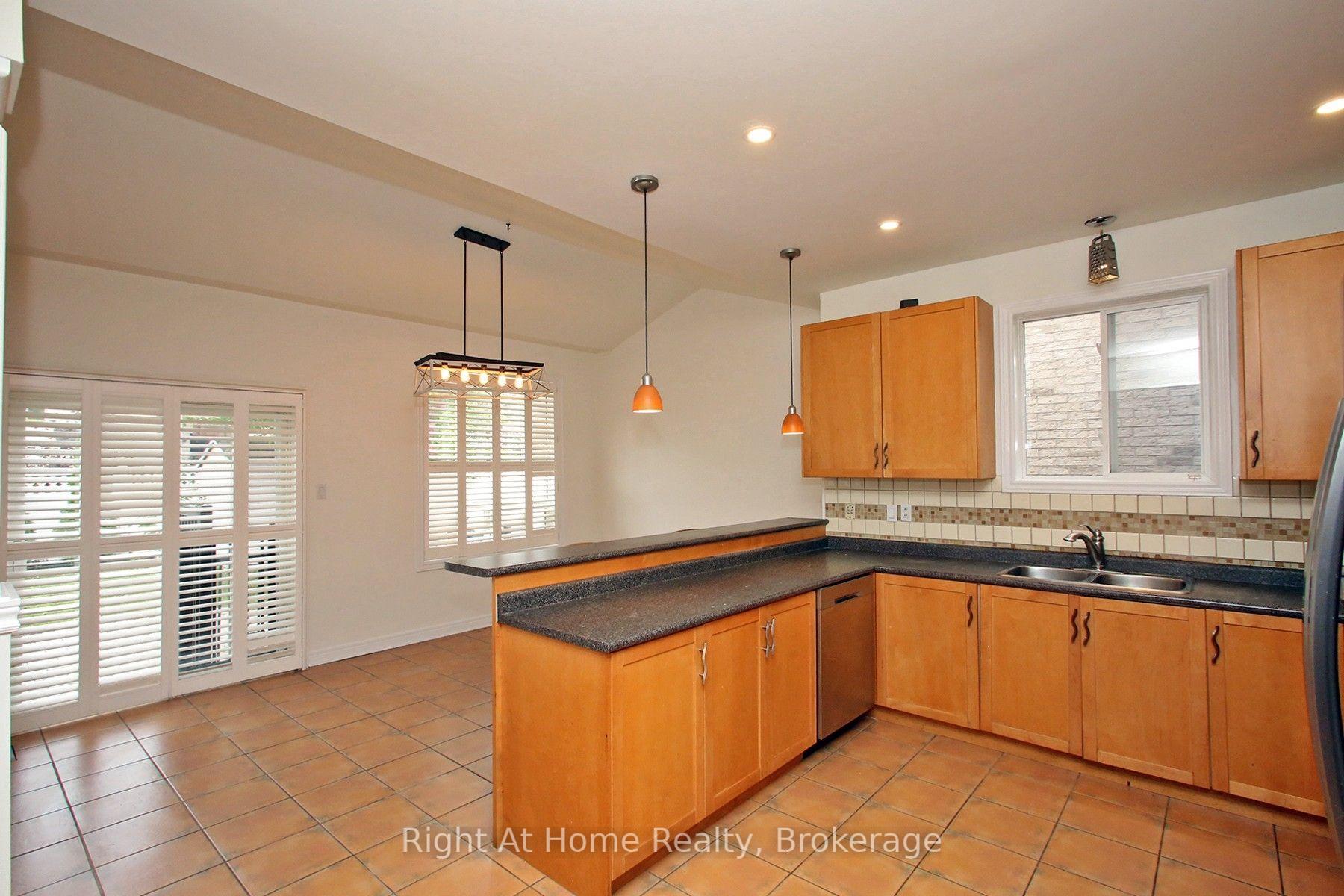 Photo 20 of Unit Upper, 181 Fairlane Crescent, Vaughan, Vellore Village — HOMEH