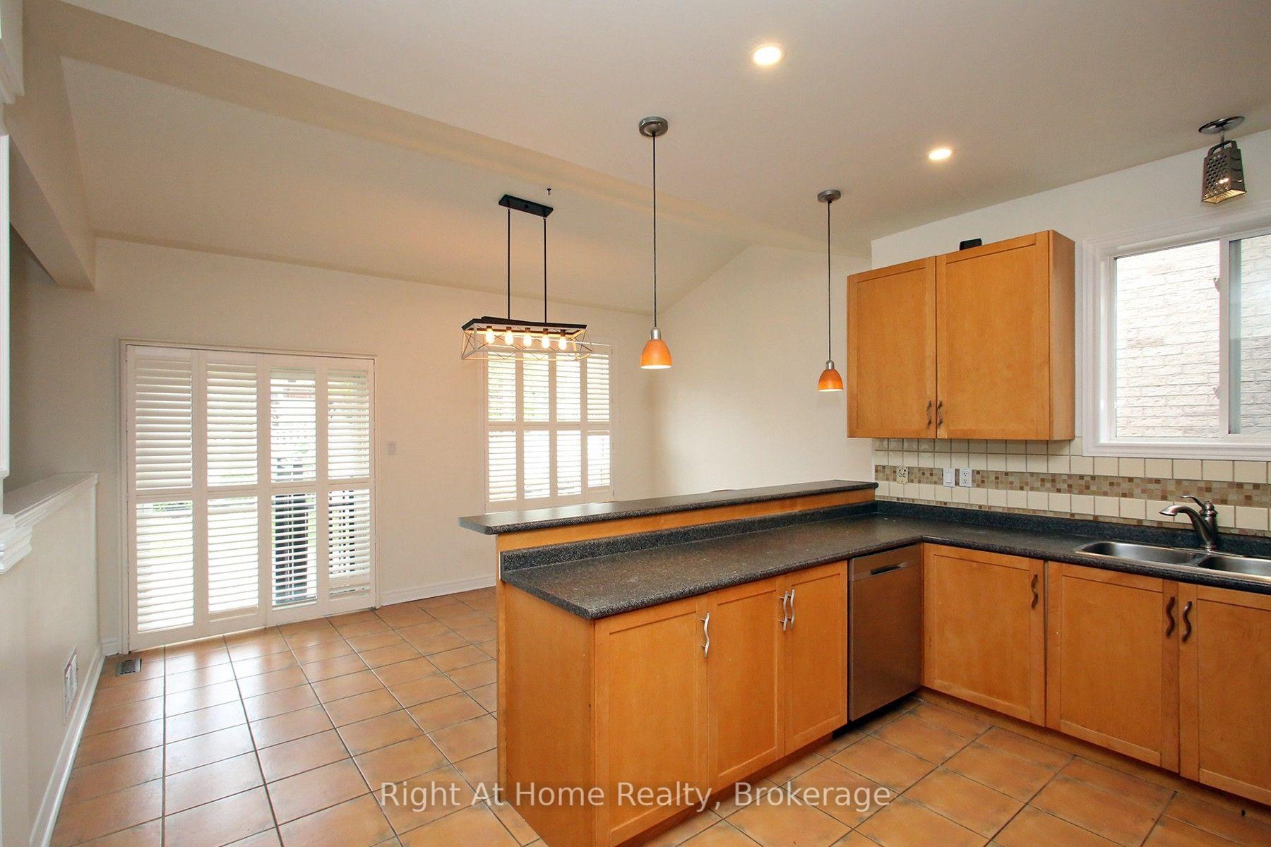 Photo 21 of Unit Upper, 181 Fairlane Crescent, Vaughan, Vellore Village — HOMEH