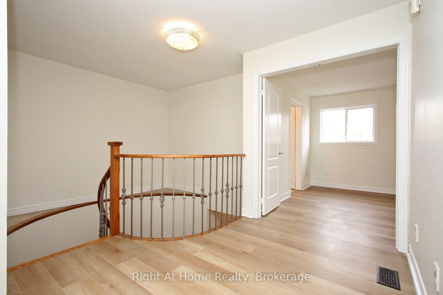 Photo 27 of Unit Upper, 181 Fairlane Crescent, Vaughan, Vellore Village — HOMEH