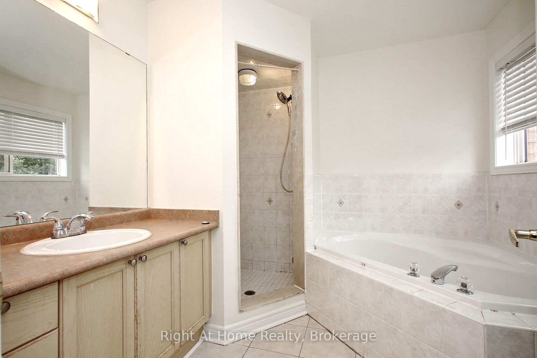 Photo 30 of Unit Upper, 181 Fairlane Crescent, Vaughan, Vellore Village — HOMEH