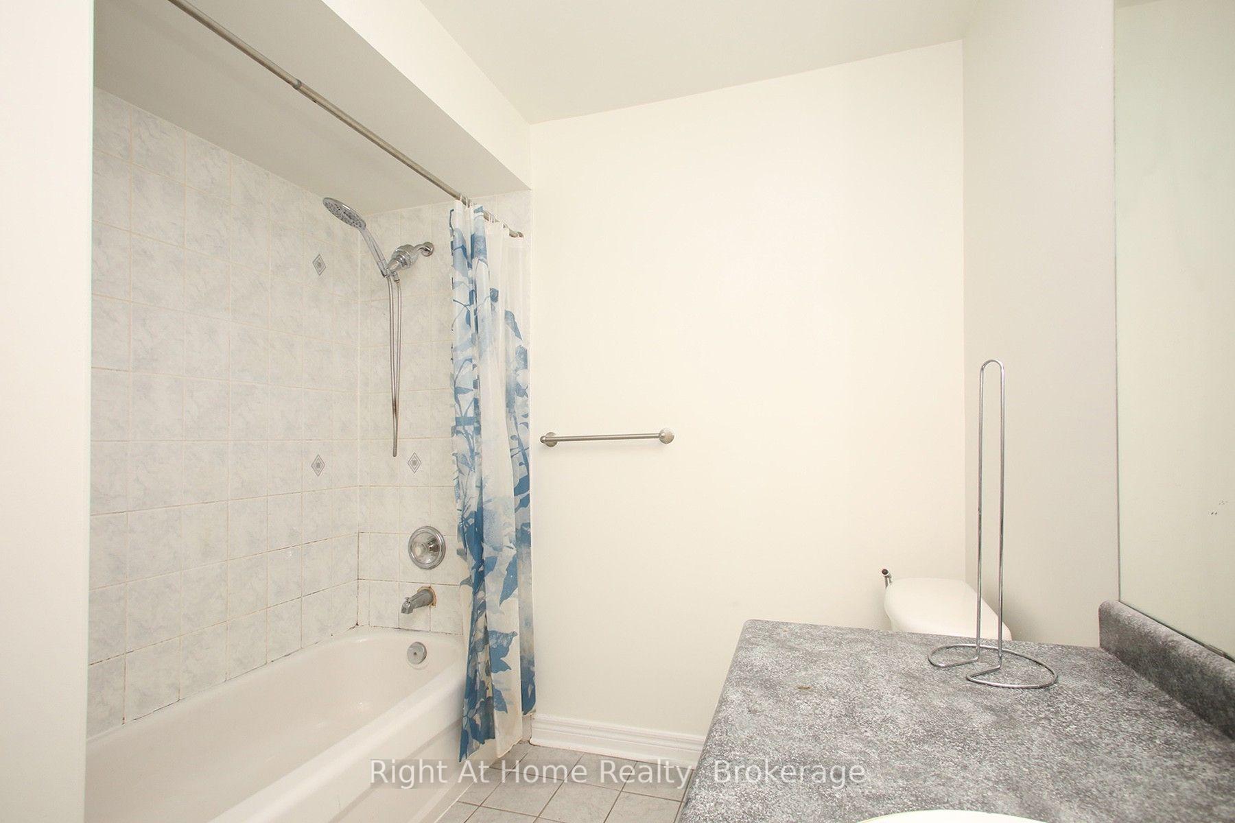Photo 36 of Unit Upper, 181 Fairlane Crescent, Vaughan, Vellore Village — HOMEH