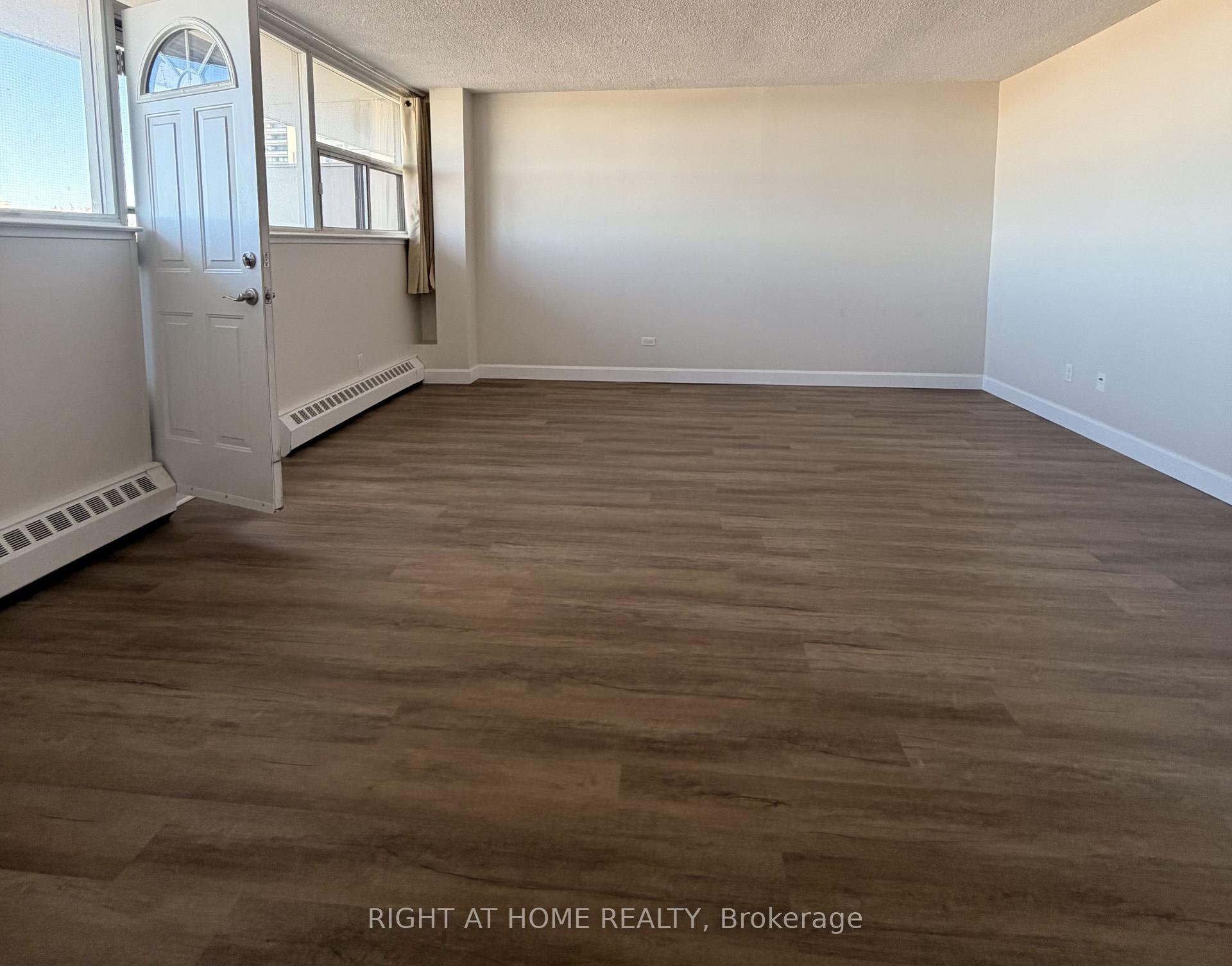 Photo 4 of Unit 505, 215 Glenridge Avenue, St. Catharines, Glendale/Glenridge — HOMEH