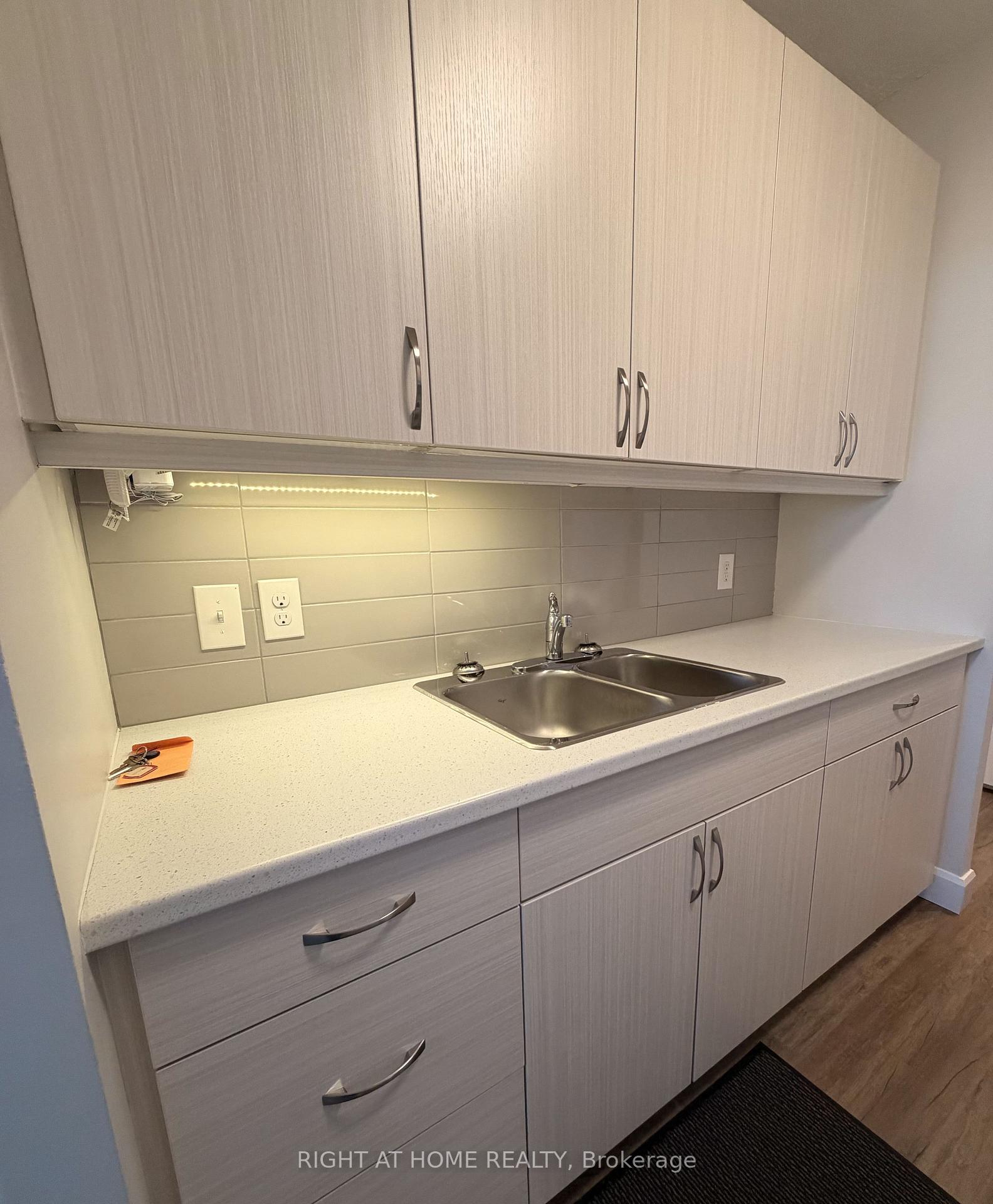 Photo 9 of Unit 505, 215 Glenridge Avenue, St. Catharines, Glendale/Glenridge — HOMEH