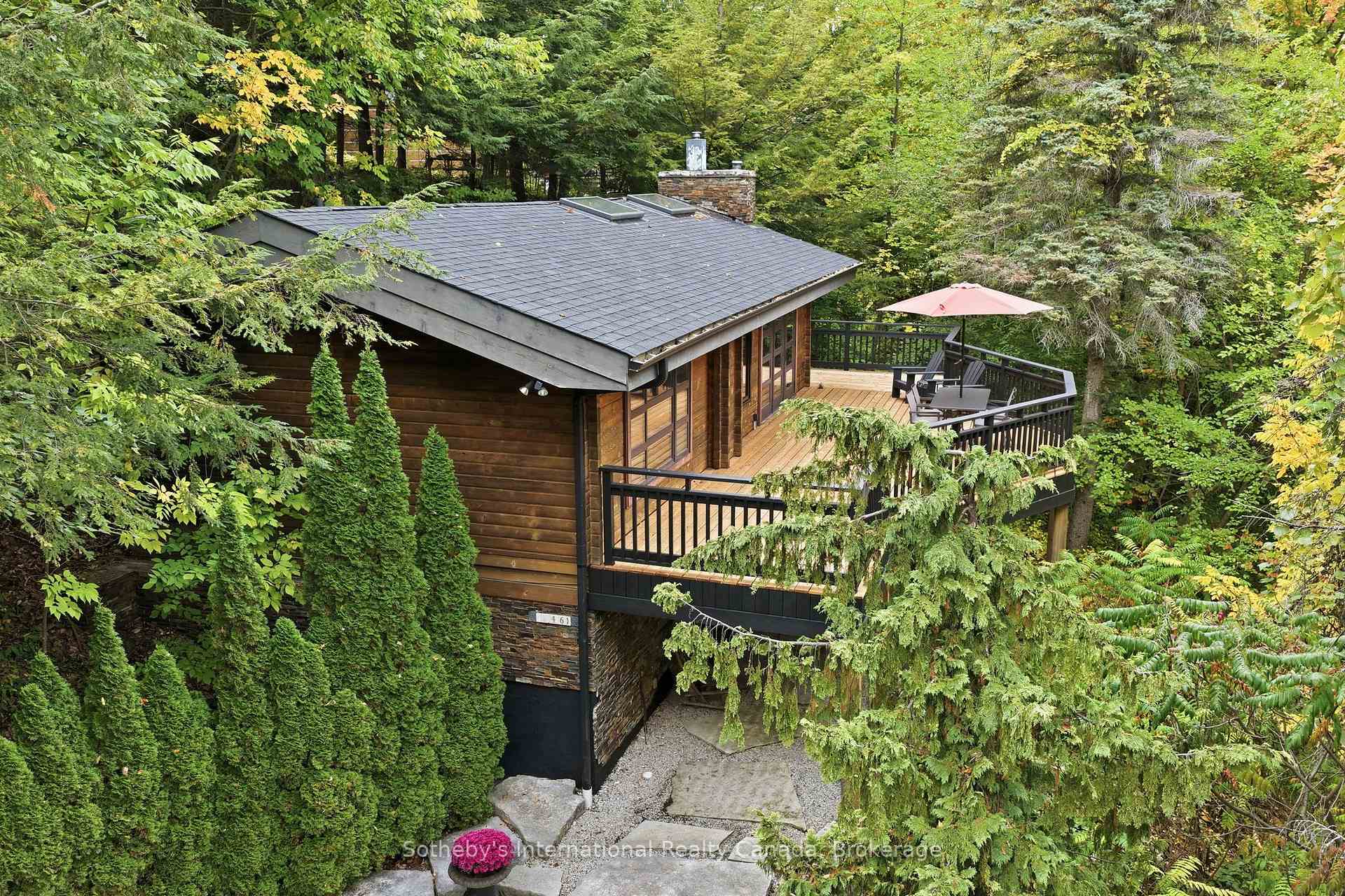 Photo of 146 Chamonix Crescent