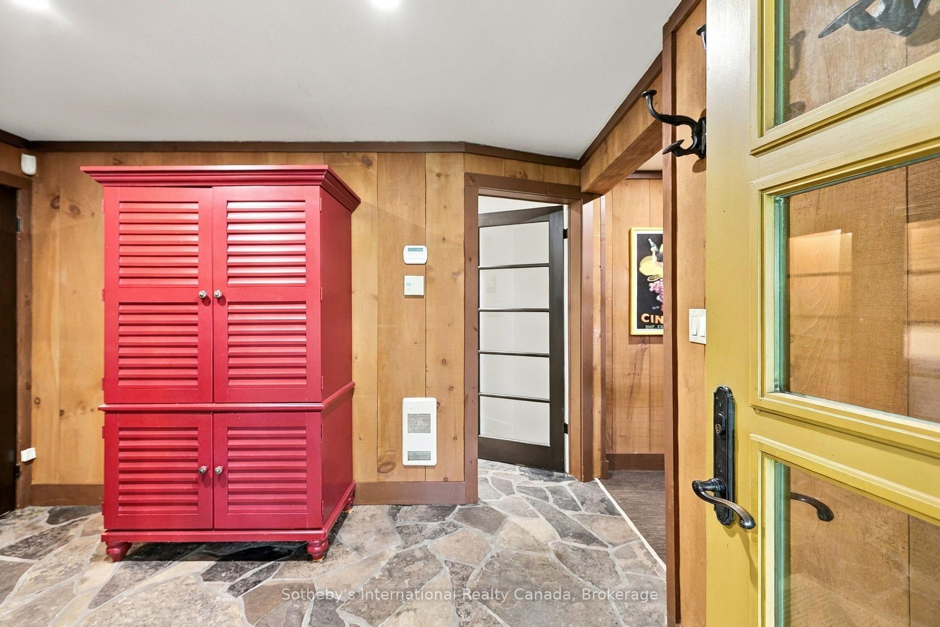 Photo 5 of 146 Chamonix Crescent, Blue Mountains — HOMEH