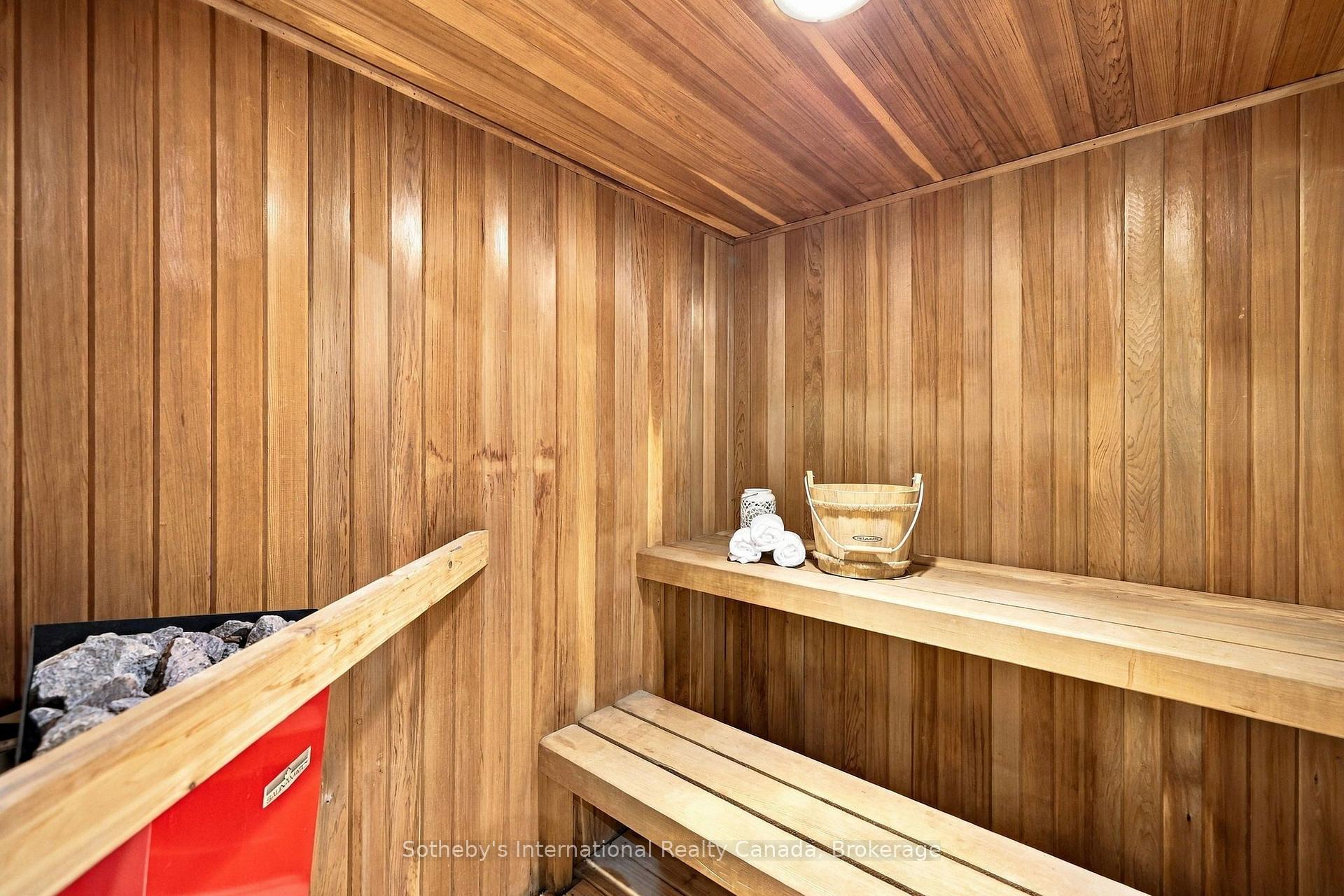 Photo 14 of 146 Chamonix Crescent, Blue Mountains — HOMEH