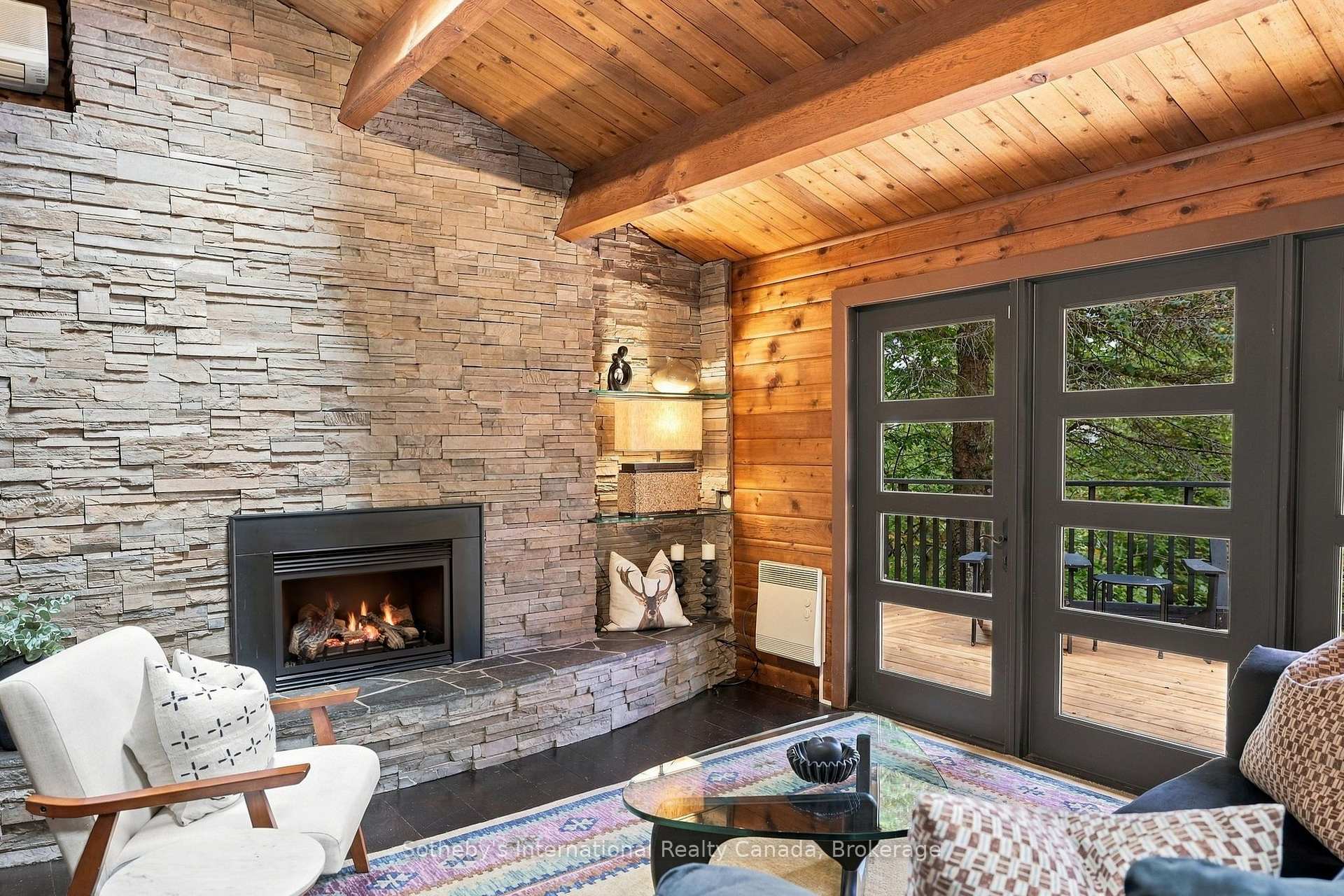 Photo 16 of 146 Chamonix Crescent, Blue Mountains — HOMEH