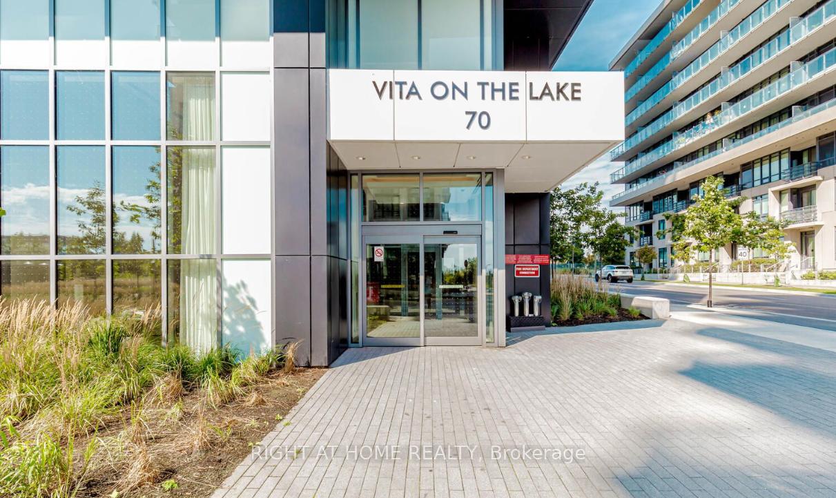 Photo 2 of Unit 413, 70 Annie Craig Drive W, Etobicoke, Mimico — HOMEH