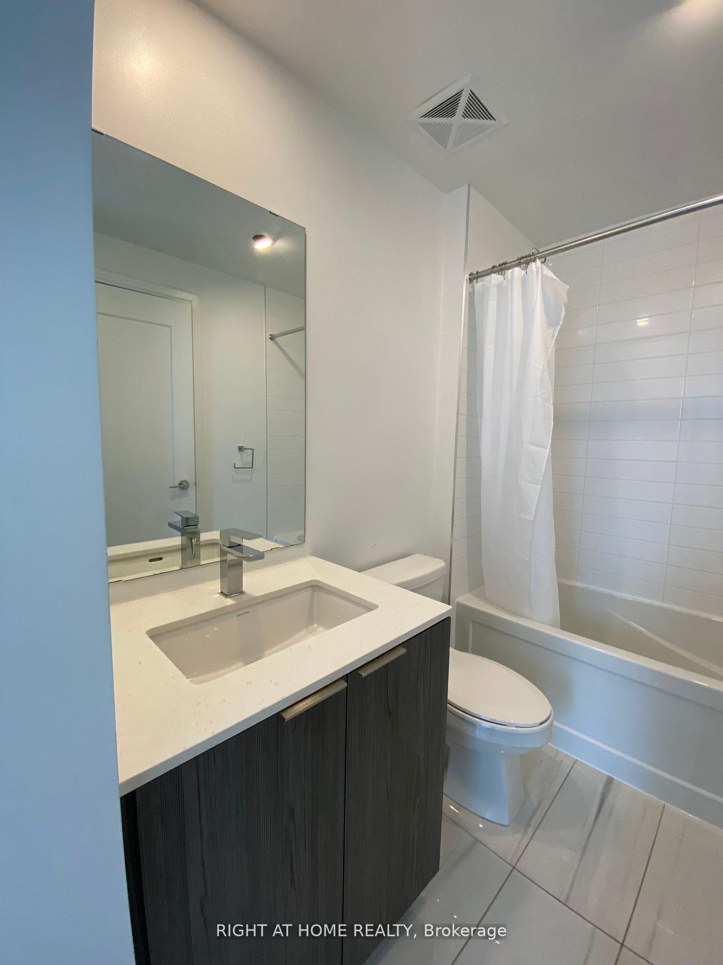 Photo 14 of Unit 413, 70 Annie Craig Drive W, Etobicoke, Mimico — HOMEH