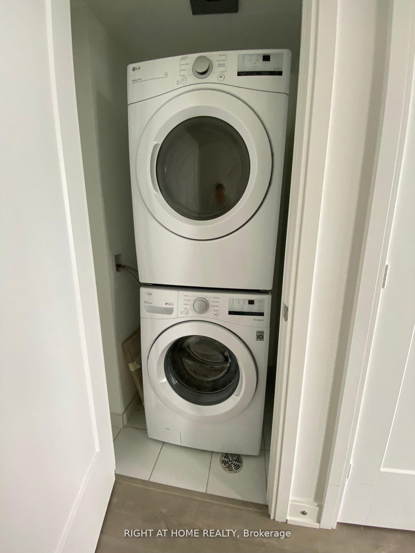 Photo 15 of Unit 413, 70 Annie Craig Drive W, Etobicoke, Mimico — HOMEH