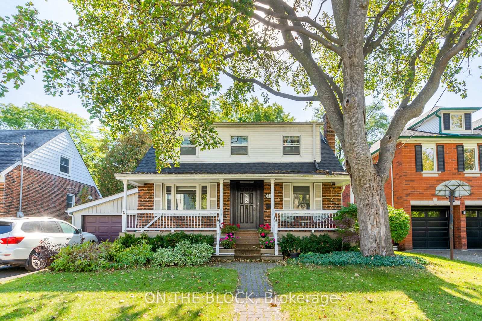 Photo 1 of 21 Craigmore Crescent, North York, Willowdale East — HOMEH