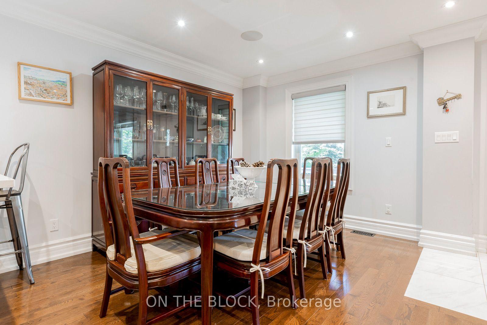 Photo 7 of 21 Craigmore Crescent, North York, Willowdale East — HOMEH