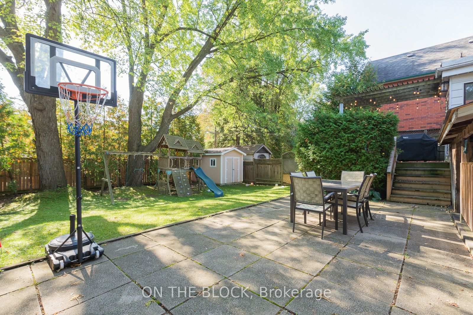 Photo 20 of 21 Craigmore Crescent, North York, Willowdale East — HOMEH