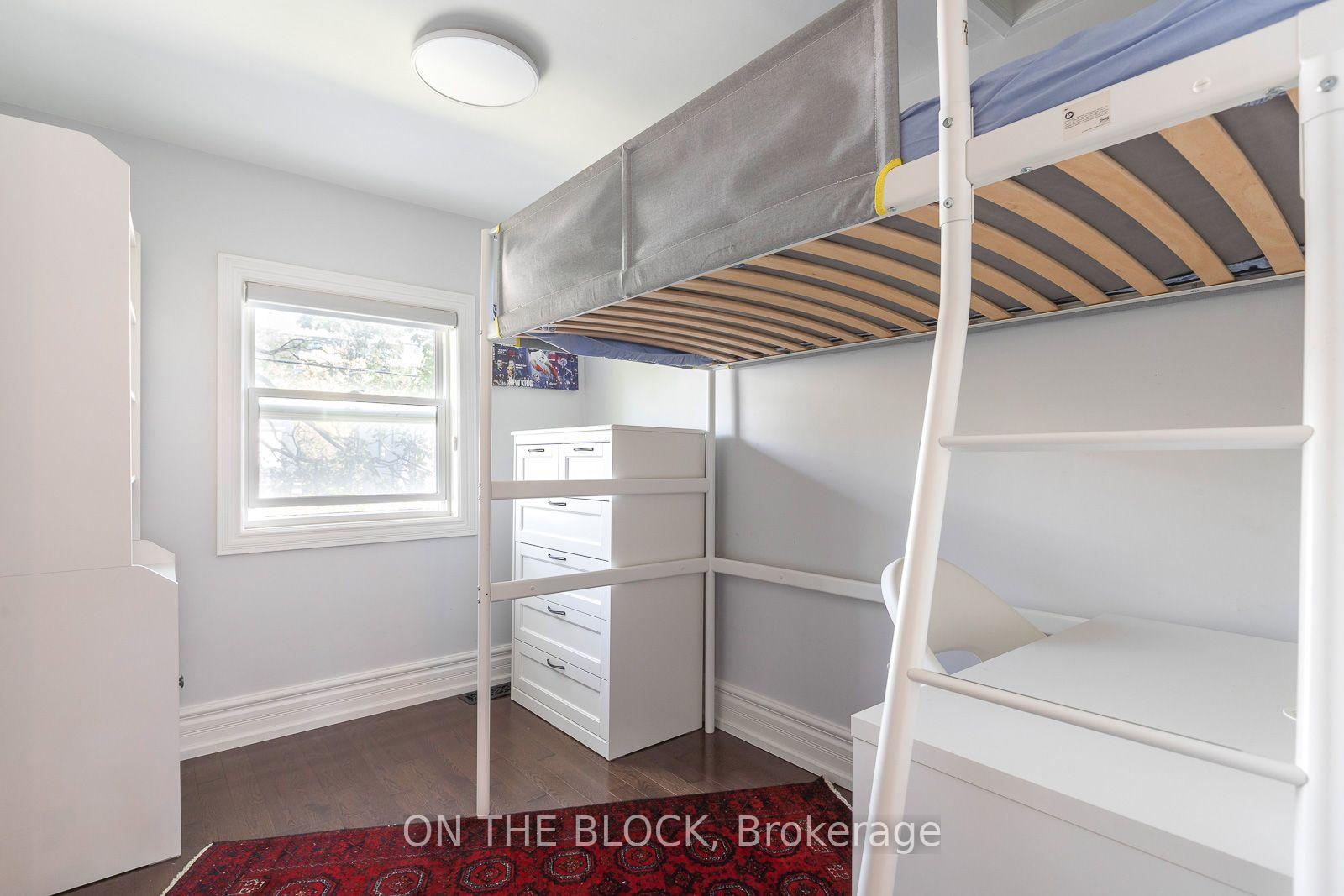 Photo 29 of 21 Craigmore Crescent, North York, Willowdale East — HOMEH
