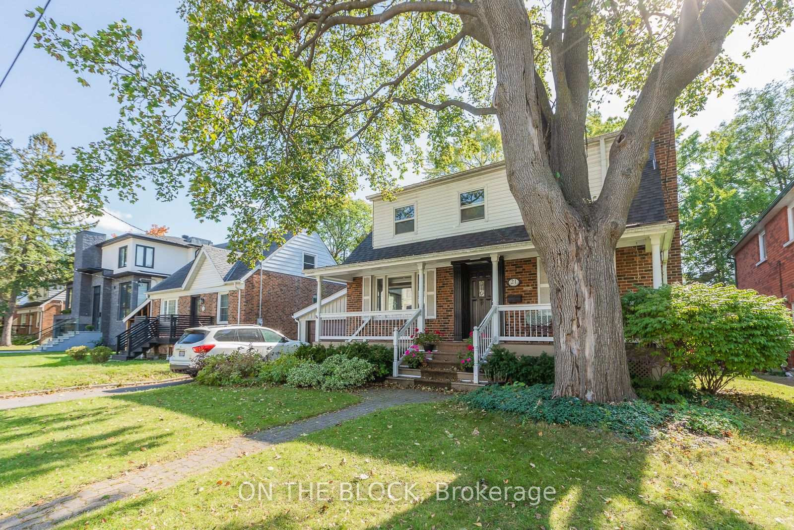 Photo 37 of 21 Craigmore Crescent, North York, Willowdale East — HOMEH