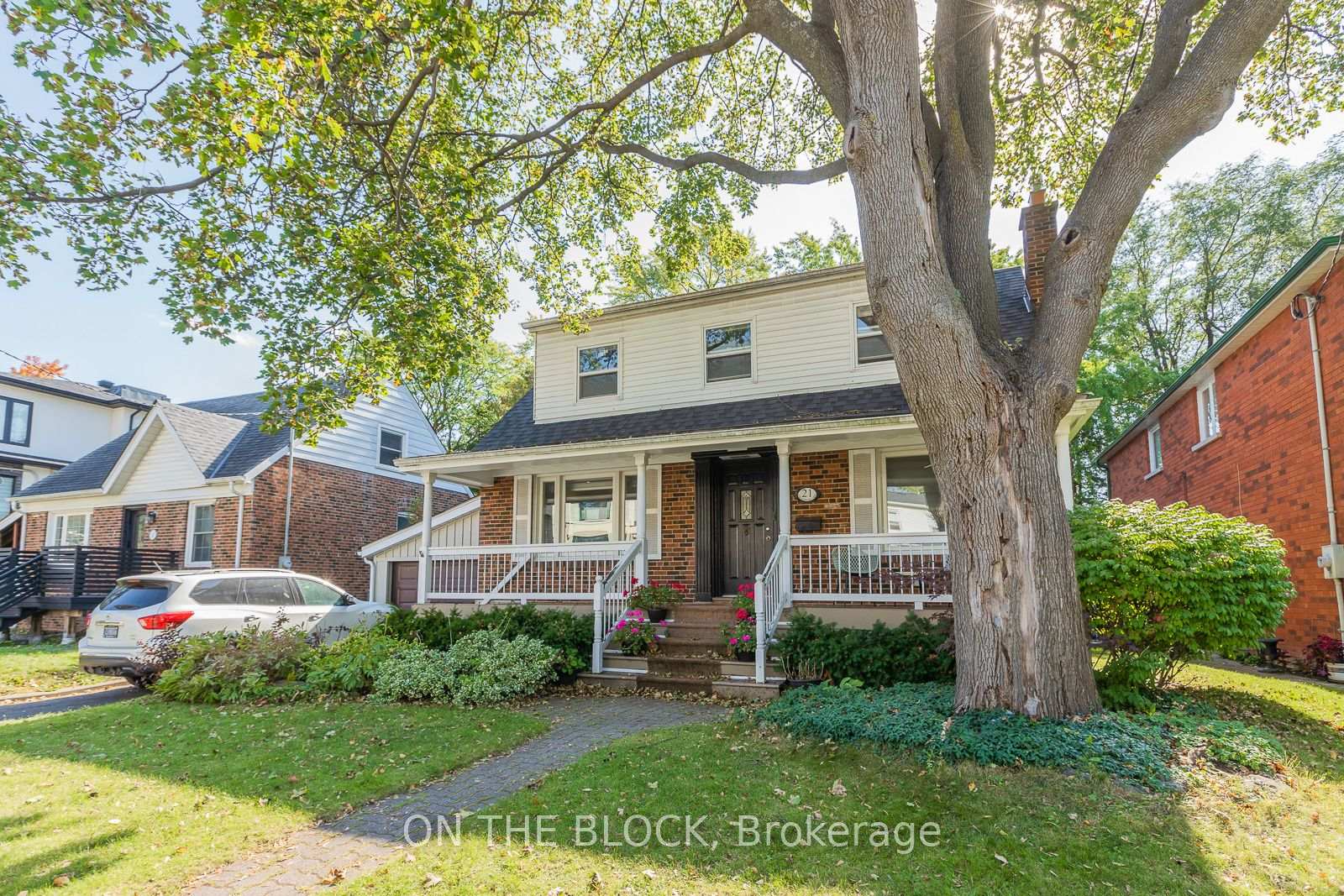 Photo 38 of 21 Craigmore Crescent, North York, Willowdale East — HOMEH