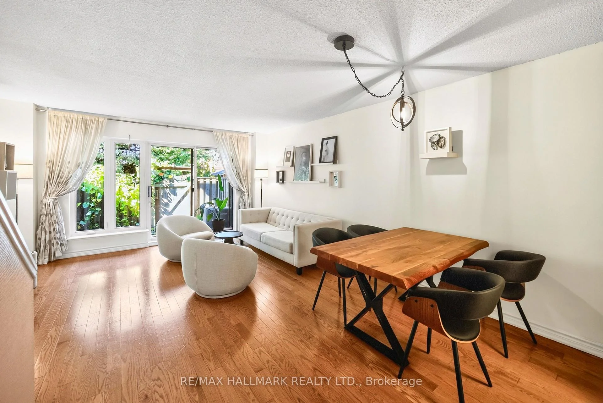 Photo 40 of Unit 15, 30 Livingston Road, Scarborough, Guildwood — HOMEH