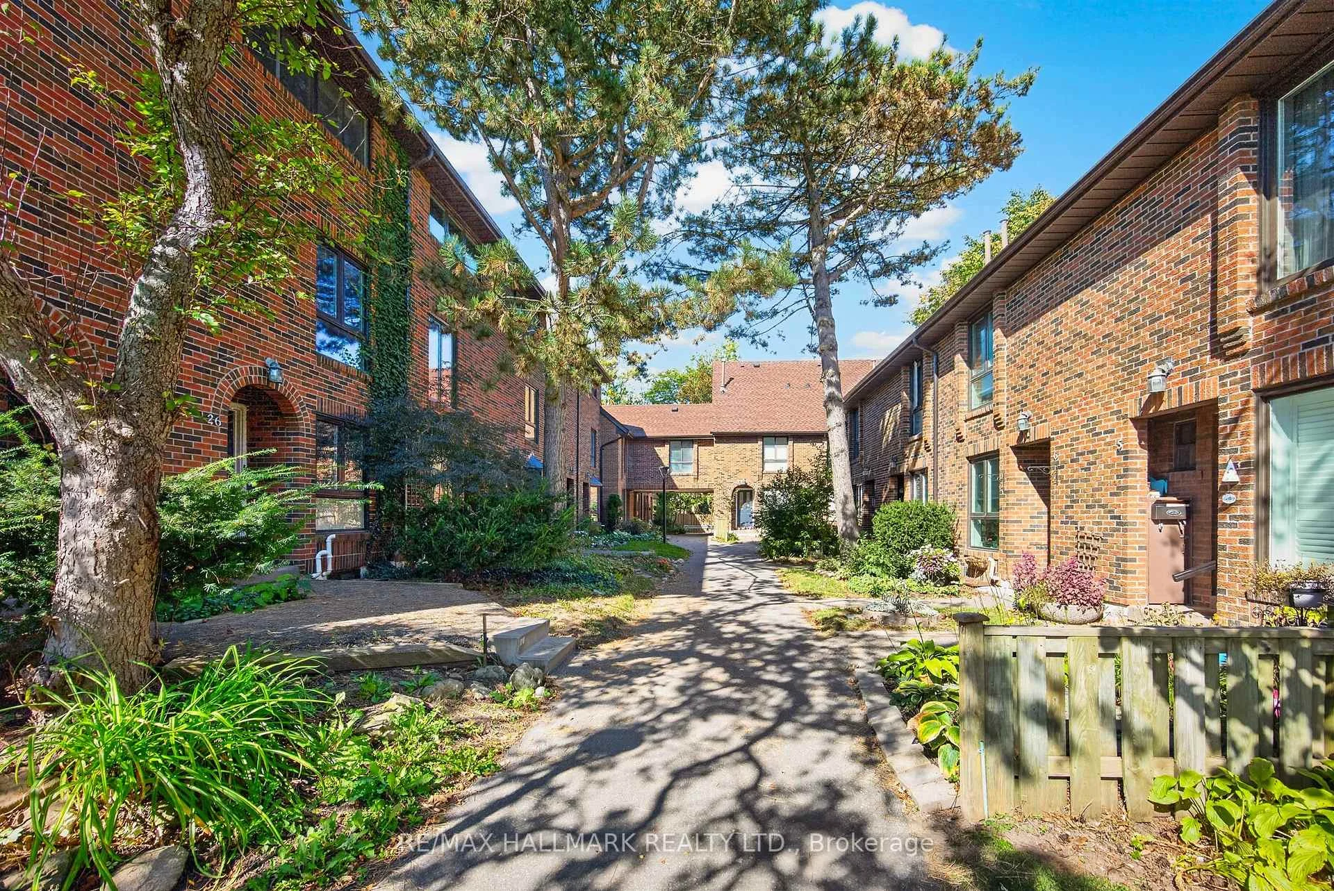 Photo 36 of Unit 15, 30 Livingston Road, Scarborough, Guildwood — HOMEH