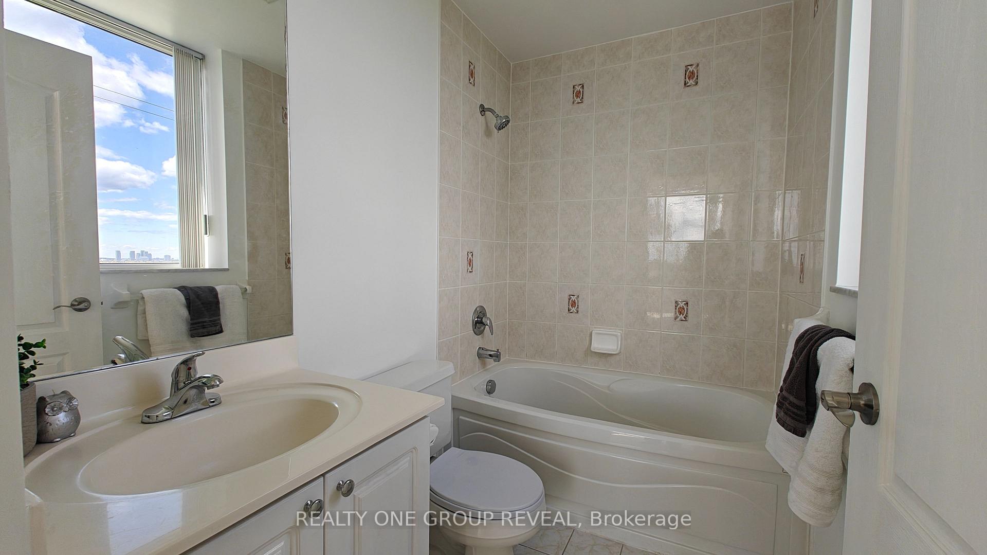 Photo 8 of Unit PH10, 3088 Kennedy Road, Scarborough, Steeles — HOMEH