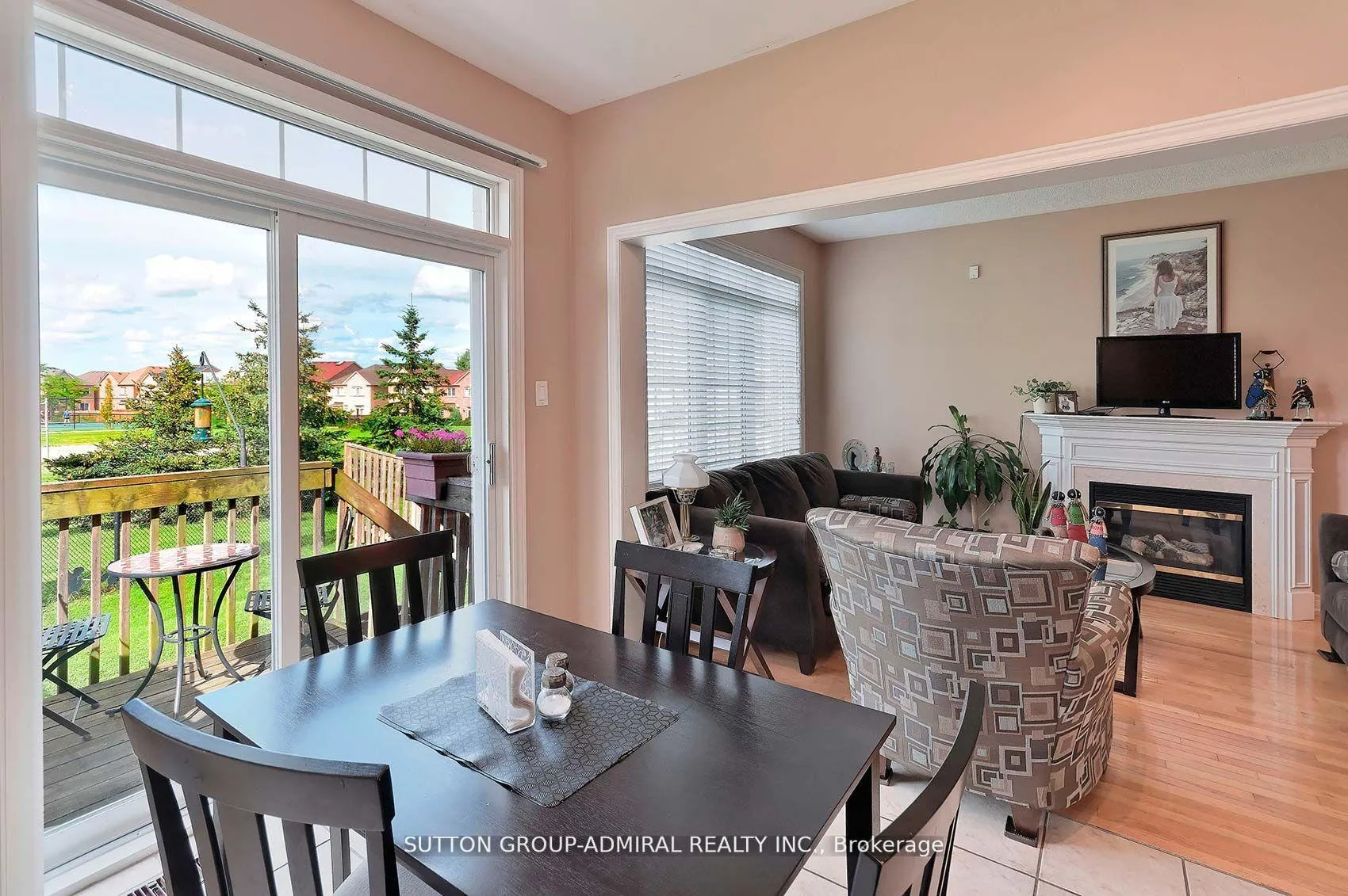 Photo 14 of 18 Mosswood Road, Vaughan, Patterson — HOMEH