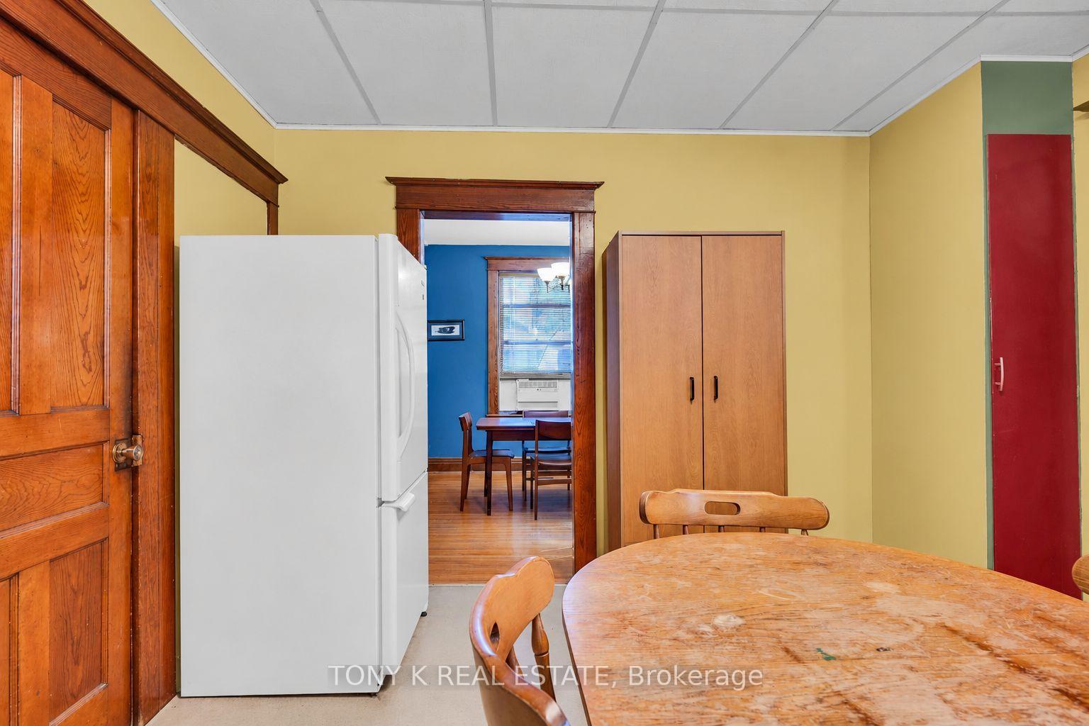 Photo 11 of 113 Freelton Road, Hamilton, Freelton — HOMEH