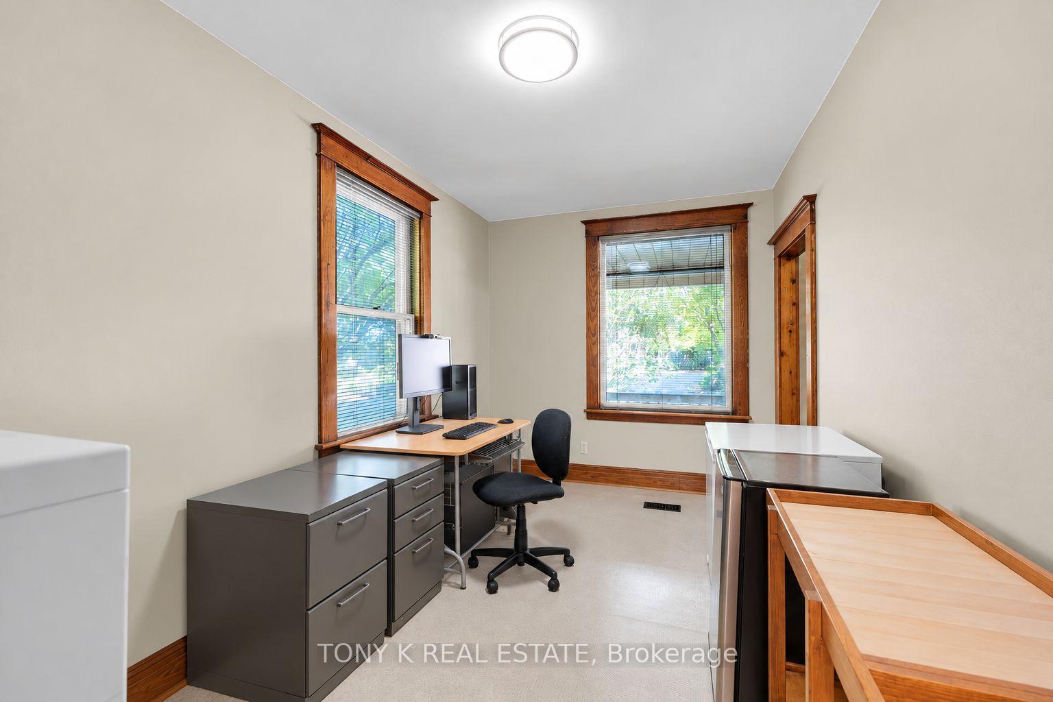 Photo 13 of 113 Freelton Road, Hamilton, Freelton — HOMEH