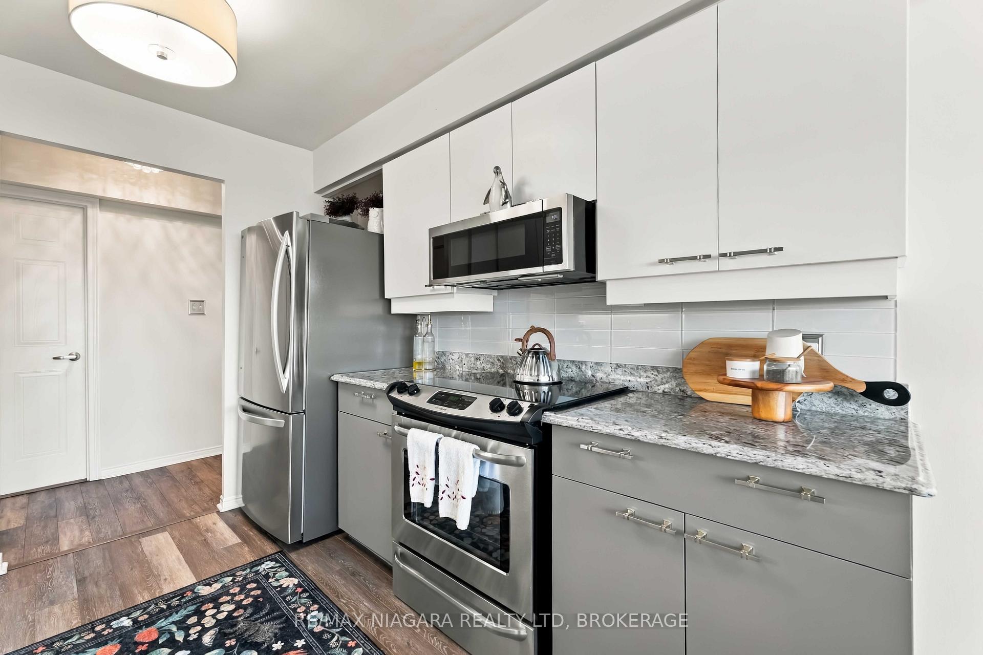 Photo 12 of Unit 704, 5100 Dorchester Road, Niagara Falls, Morrison — HOMEH