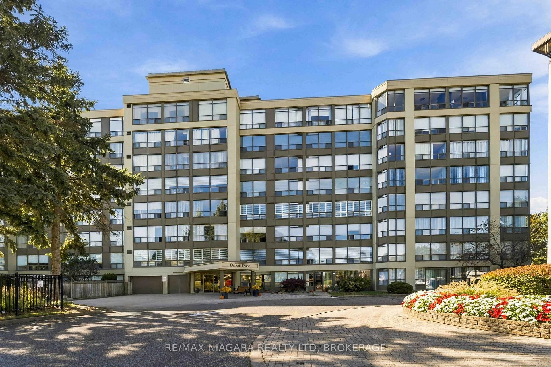 Photo 5 of Unit 704, 5100 Dorchester Road, Niagara Falls, Morrison — HOMEH