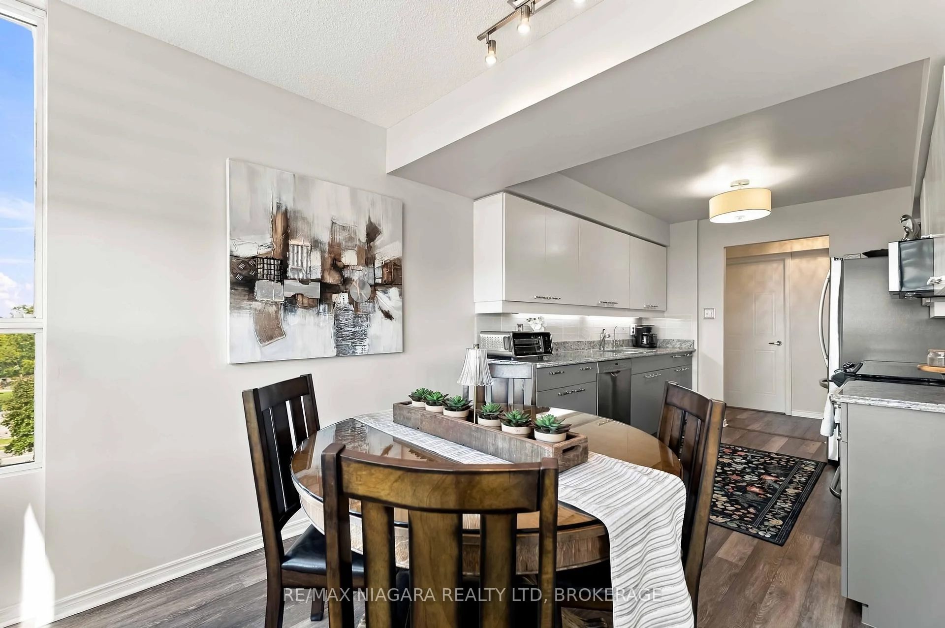 Photo 23 of Unit 704, 5100 Dorchester Road, Niagara Falls, Morrison — HOMEH