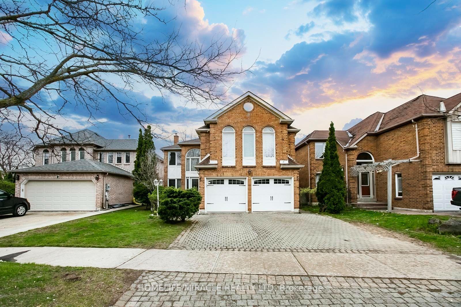 Photo 1 of 5 Butlermere Drive, Brampton, Fletcher's West — HOMEH