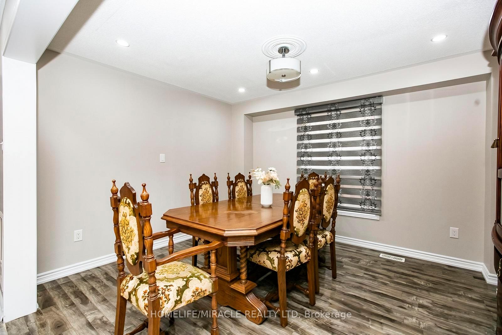 Photo 9 of 5 Butlermere Drive, Brampton, Fletcher's West — HOMEH