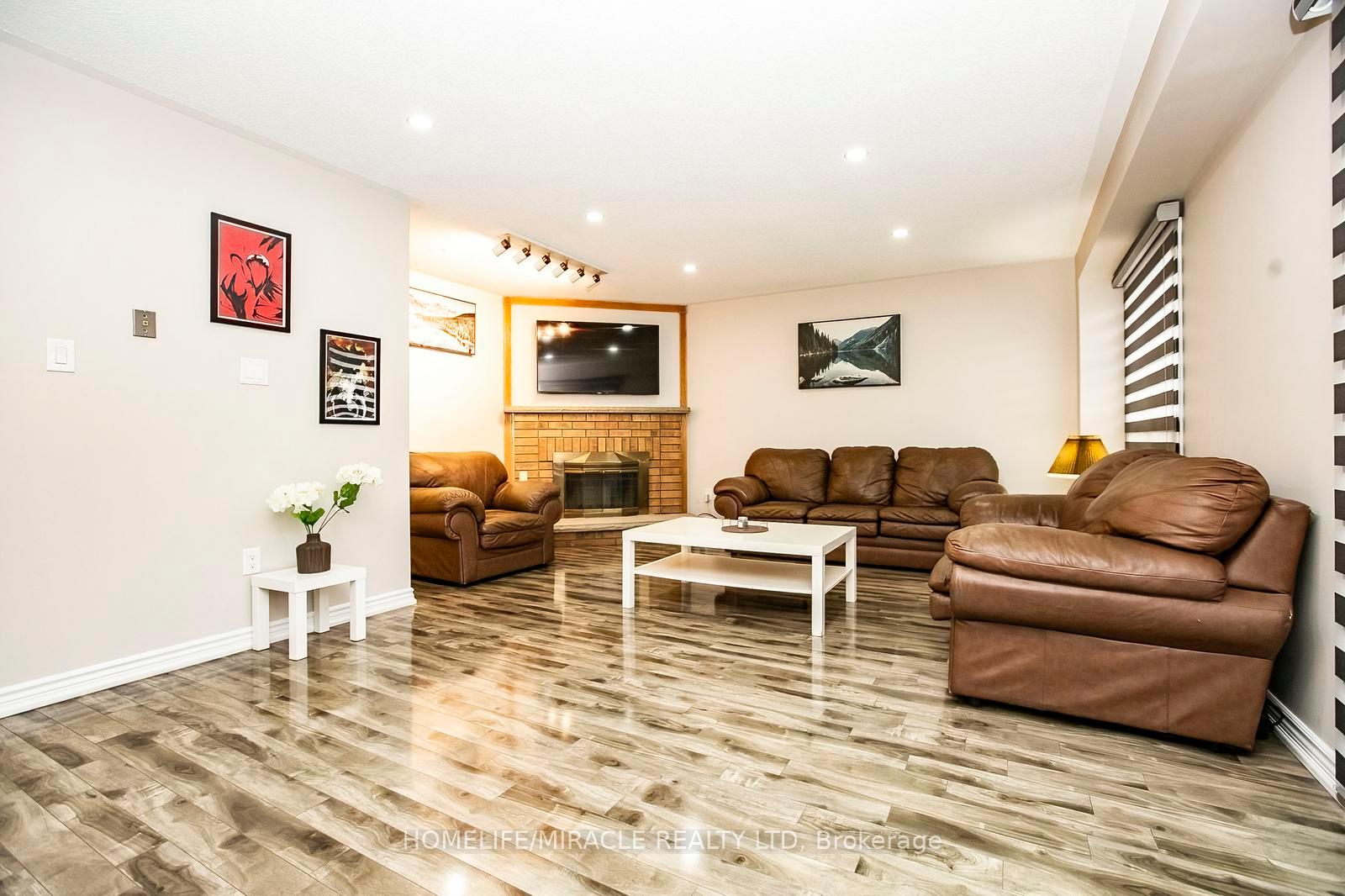 Photo 10 of 5 Butlermere Drive, Brampton, Fletcher's West — HOMEH