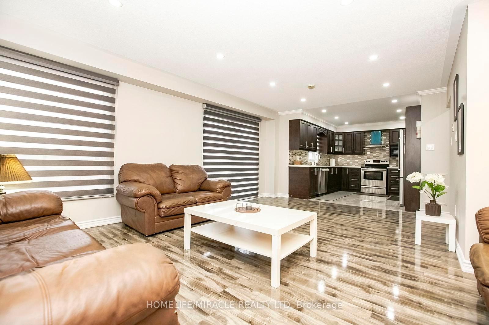 Photo 11 of 5 Butlermere Drive, Brampton, Fletcher's West — HOMEH