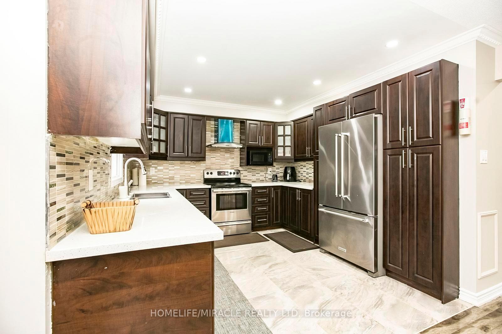 Photo 13 of 5 Butlermere Drive, Brampton, Fletcher's West — HOMEH