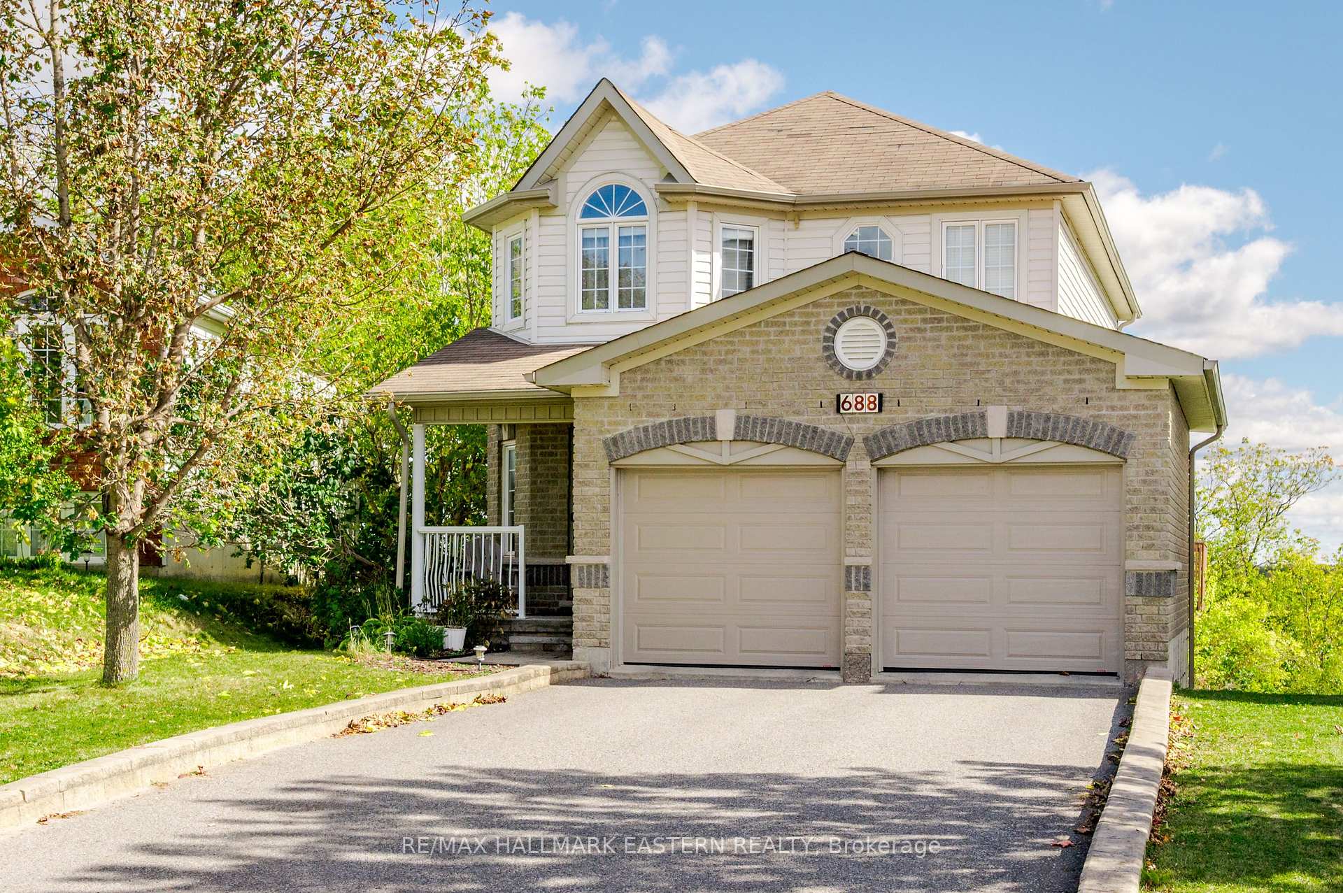 Photo of 688 Trailview Drive