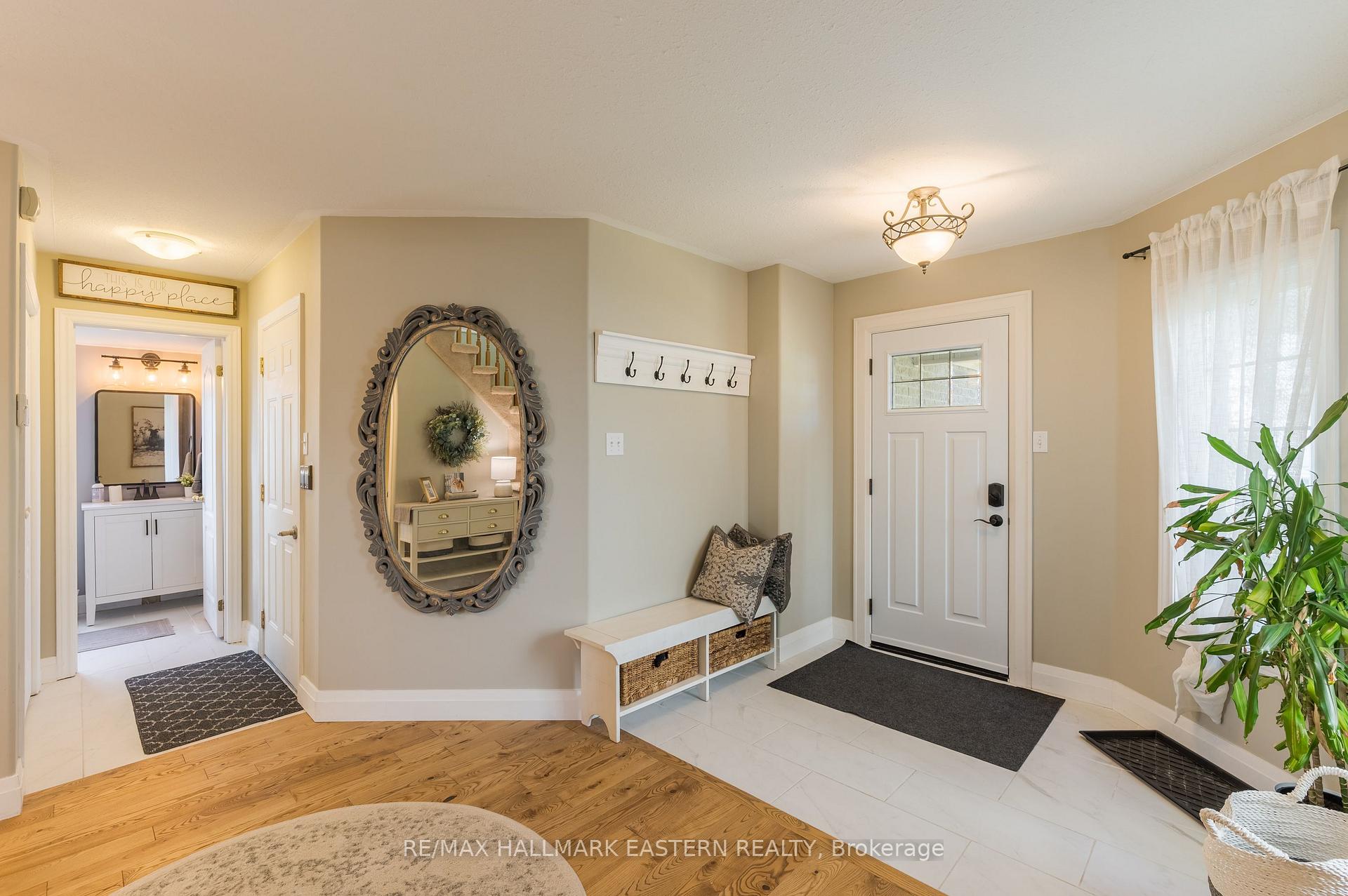 Photo 4 of 688 Trailview Drive, Peterborough, Ashburnham Ward 4 — HOMEH