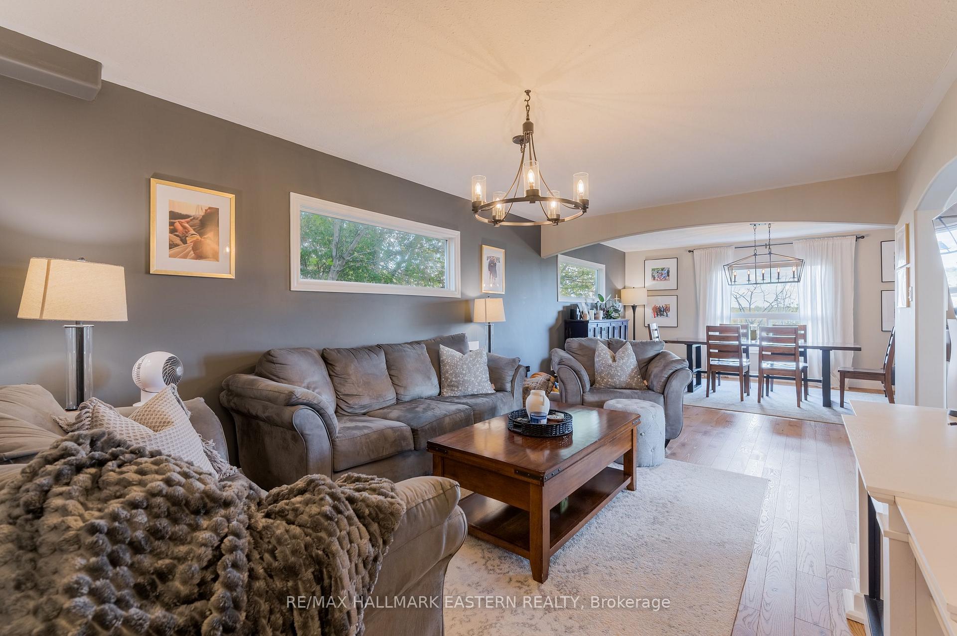 Photo 9 of 688 Trailview Drive, Peterborough, Ashburnham Ward 4 — HOMEH