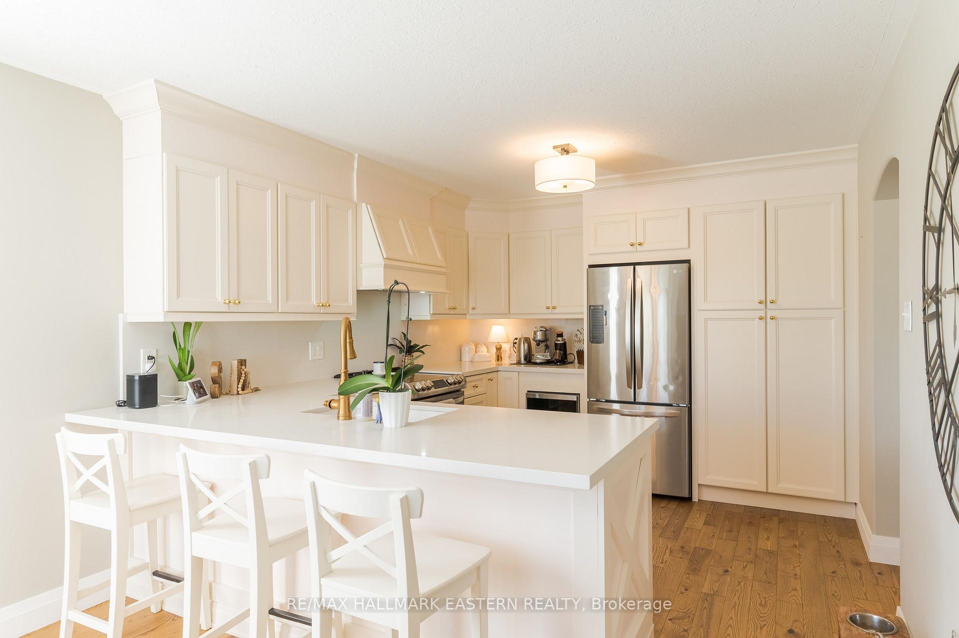 Photo 19 of 688 Trailview Drive, Peterborough, Ashburnham Ward 4 — HOMEH