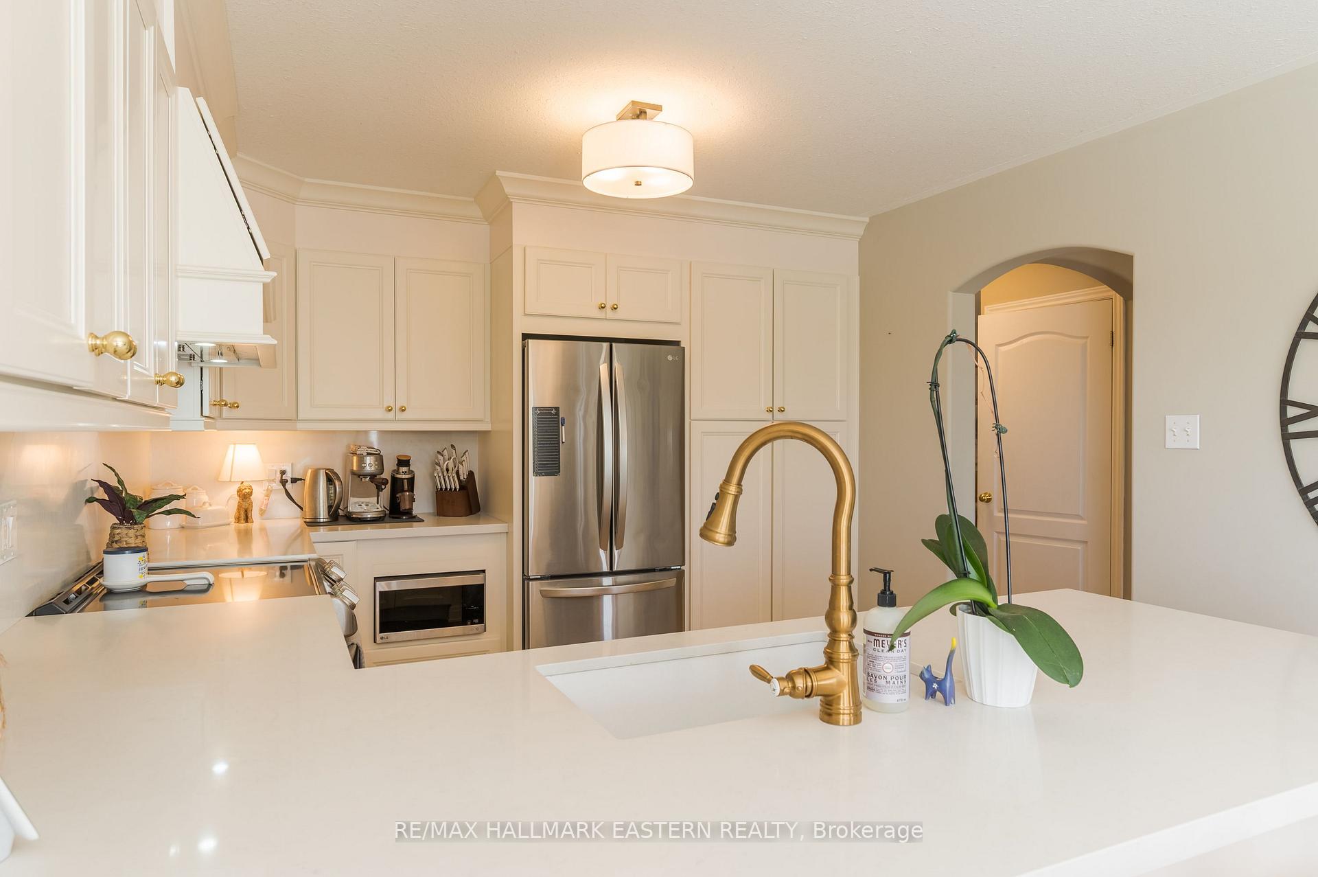 Photo 24 of 688 Trailview Drive, Peterborough, Ashburnham Ward 4 — HOMEH