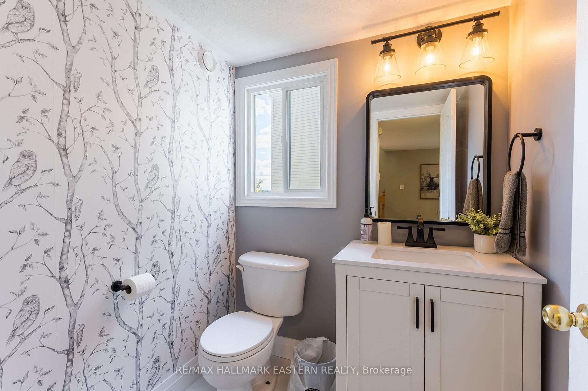 Photo 25 of 688 Trailview Drive, Peterborough, Ashburnham Ward 4 — HOMEH