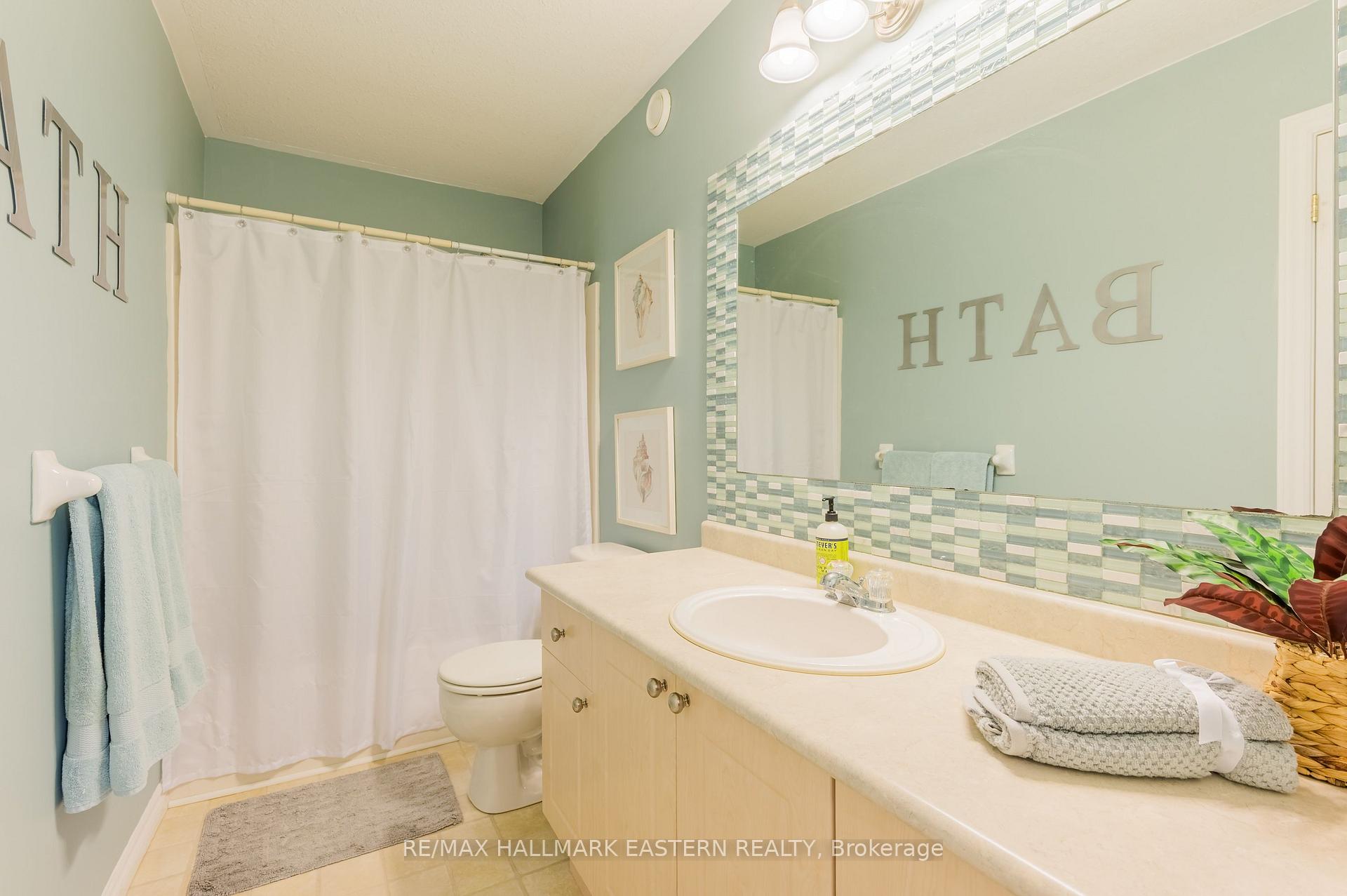 Photo 34 of 688 Trailview Drive, Peterborough, Ashburnham Ward 4 — HOMEH