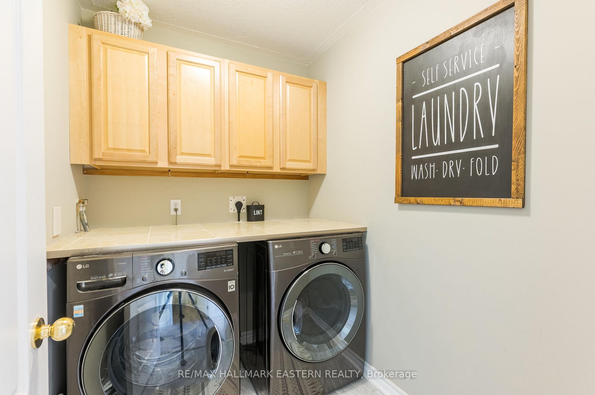 Photo 37 of 688 Trailview Drive, Peterborough, Ashburnham Ward 4 — HOMEH