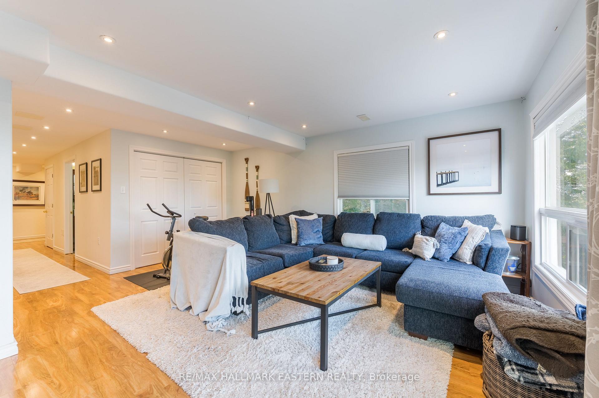 Photo 42 of 688 Trailview Drive, Peterborough, Ashburnham Ward 4 — HOMEH