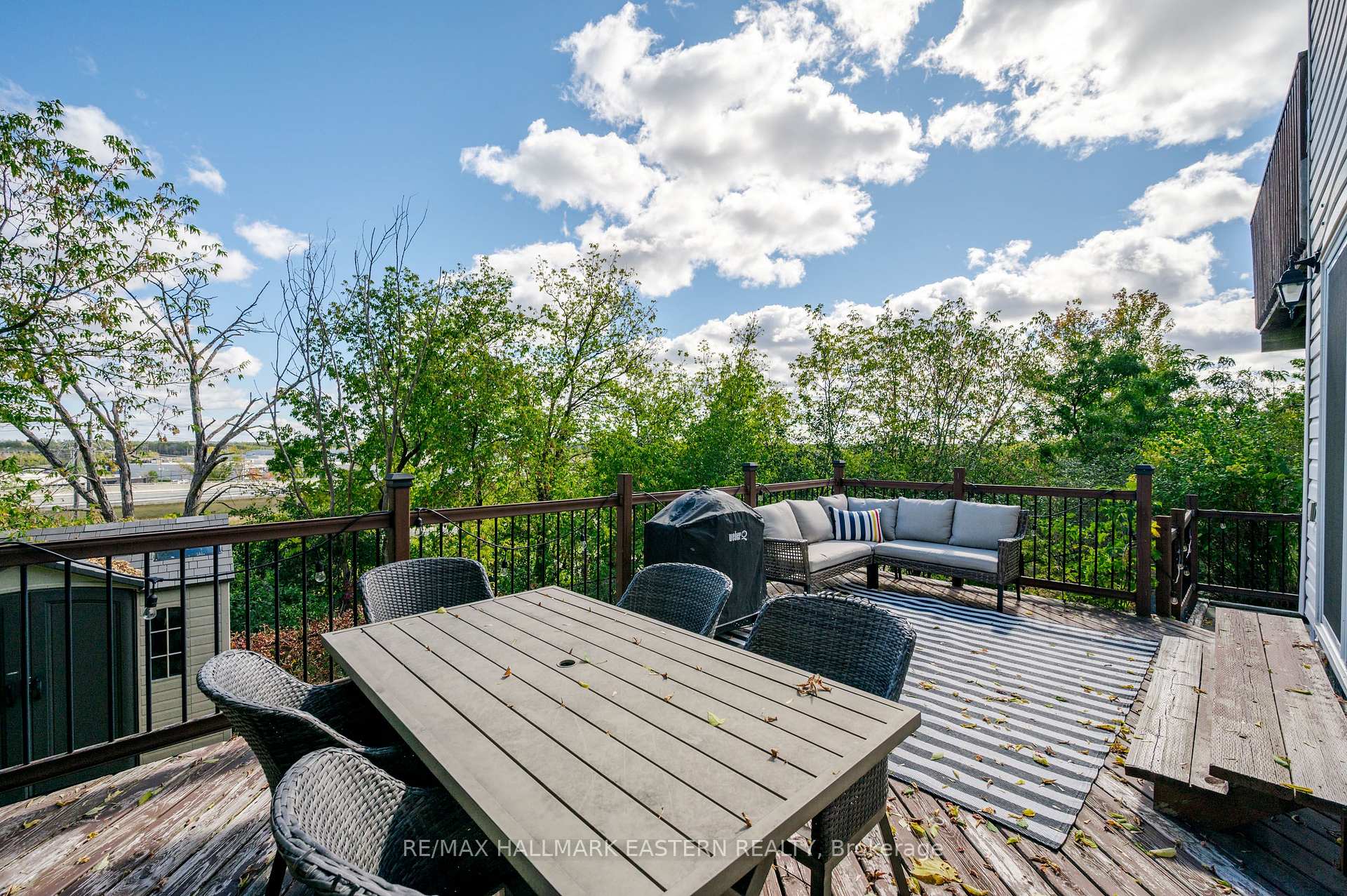 Photo 45 of 688 Trailview Drive, Peterborough, Ashburnham Ward 4 — HOMEH
