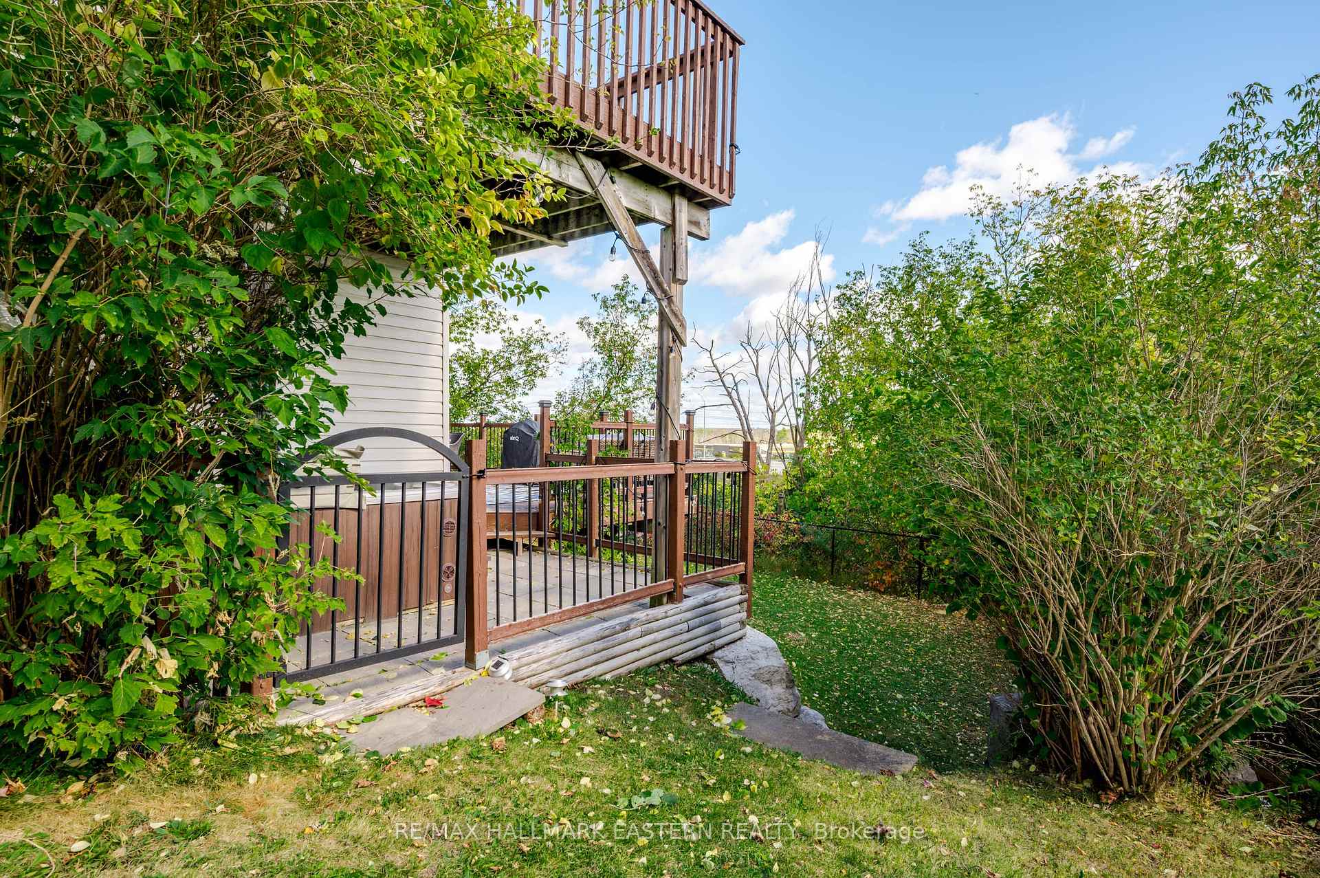 Photo 50 of 688 Trailview Drive, Peterborough, Ashburnham Ward 4 — HOMEH